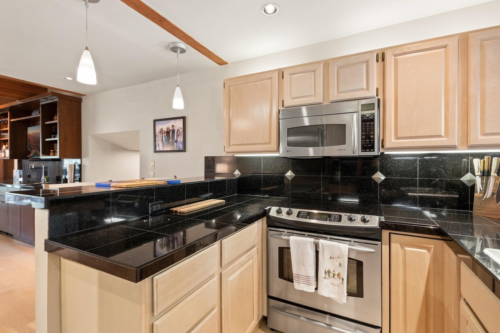 455 S Pine Street D101 - Thumbnail 9