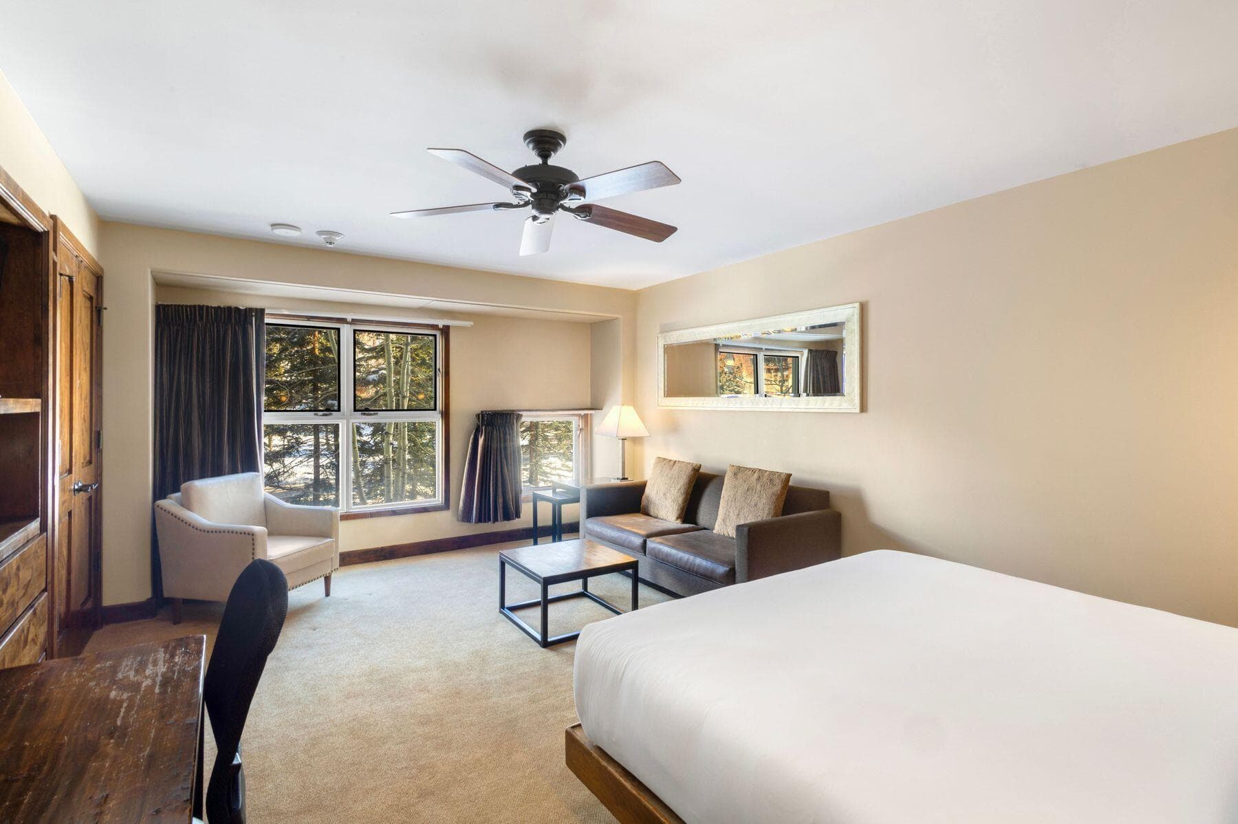 136 Country Club Drive 337 - Thumbnail 4