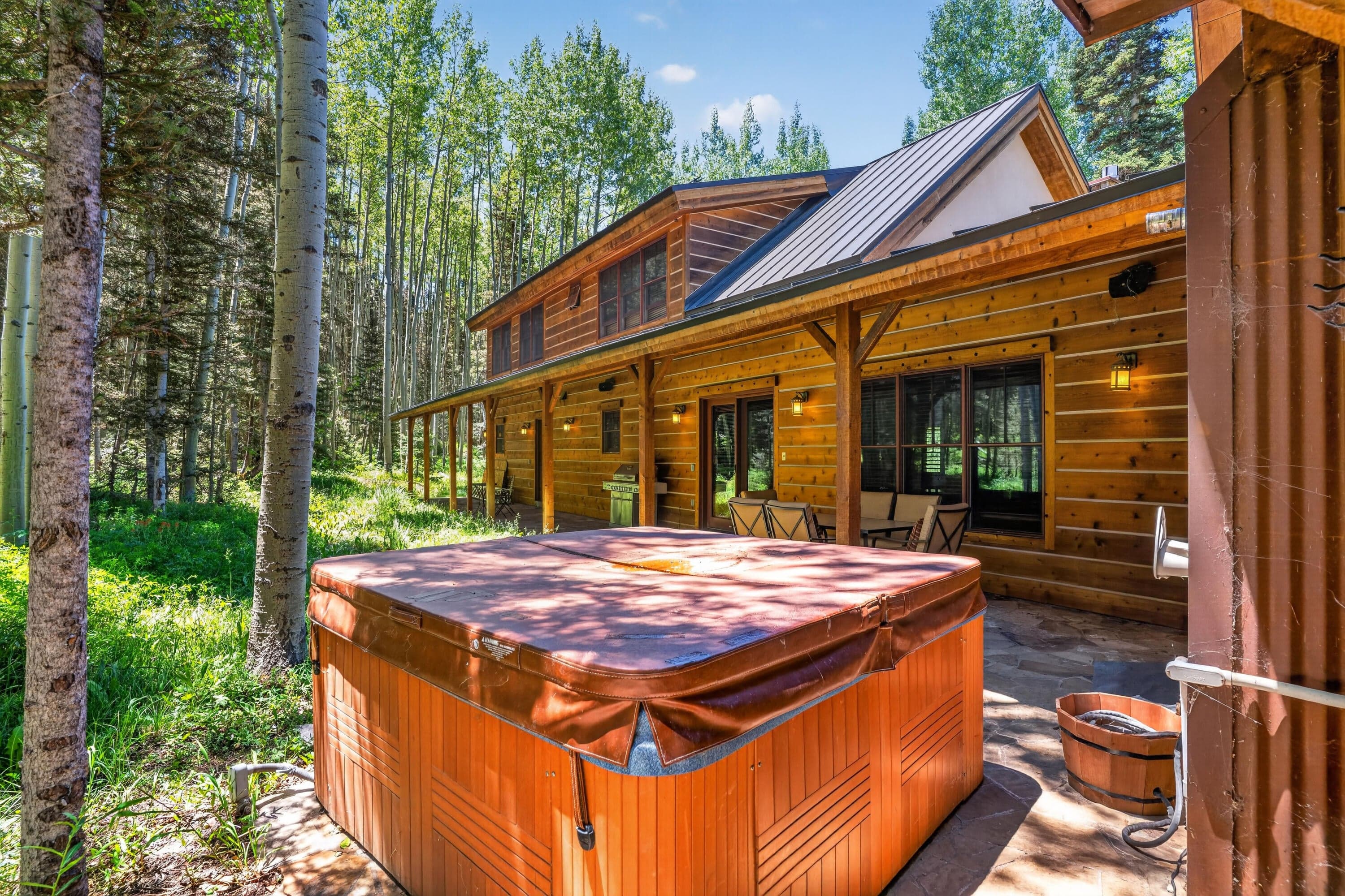 110 Saddle Horn Lane - Thumbnail 5