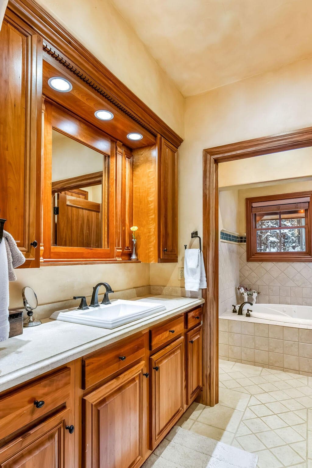 110 Saddle Horn Lane - Thumbnail 17