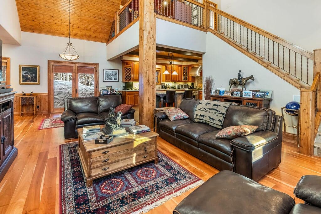 110 Saddle Horn Lane - Thumbnail 7