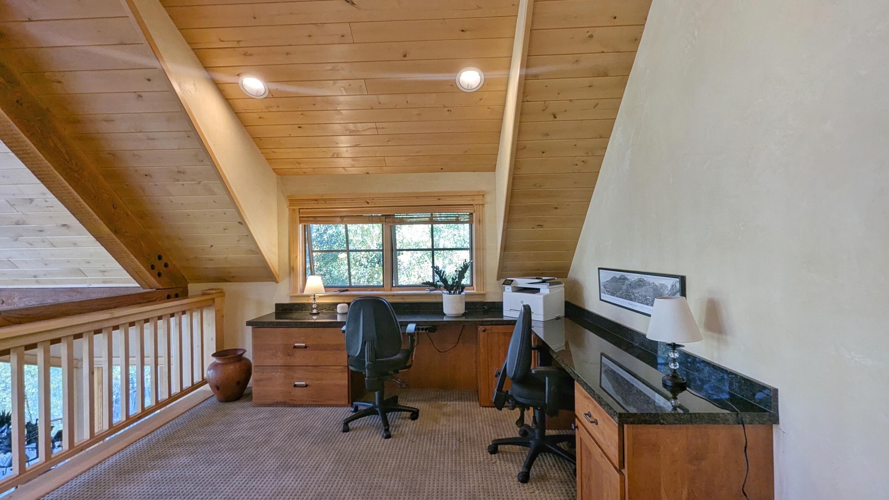 305 Fairway Drive - Thumbnail 16