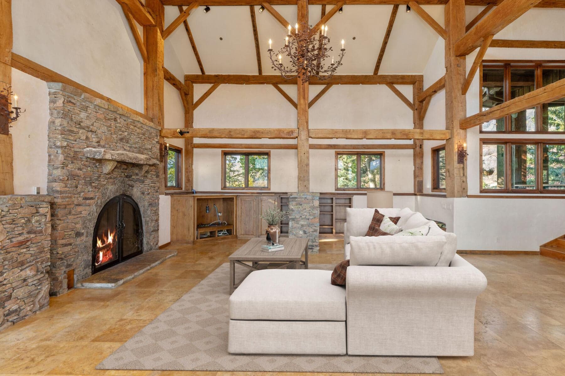 685 Wilson Way - Thumbnail 9
