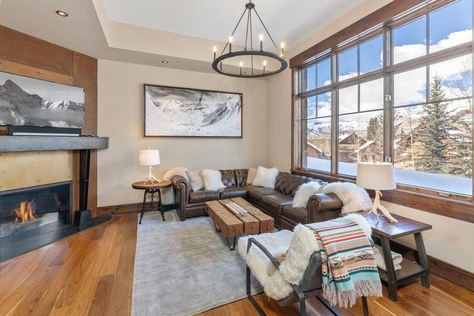 12 Elkstone Place 103