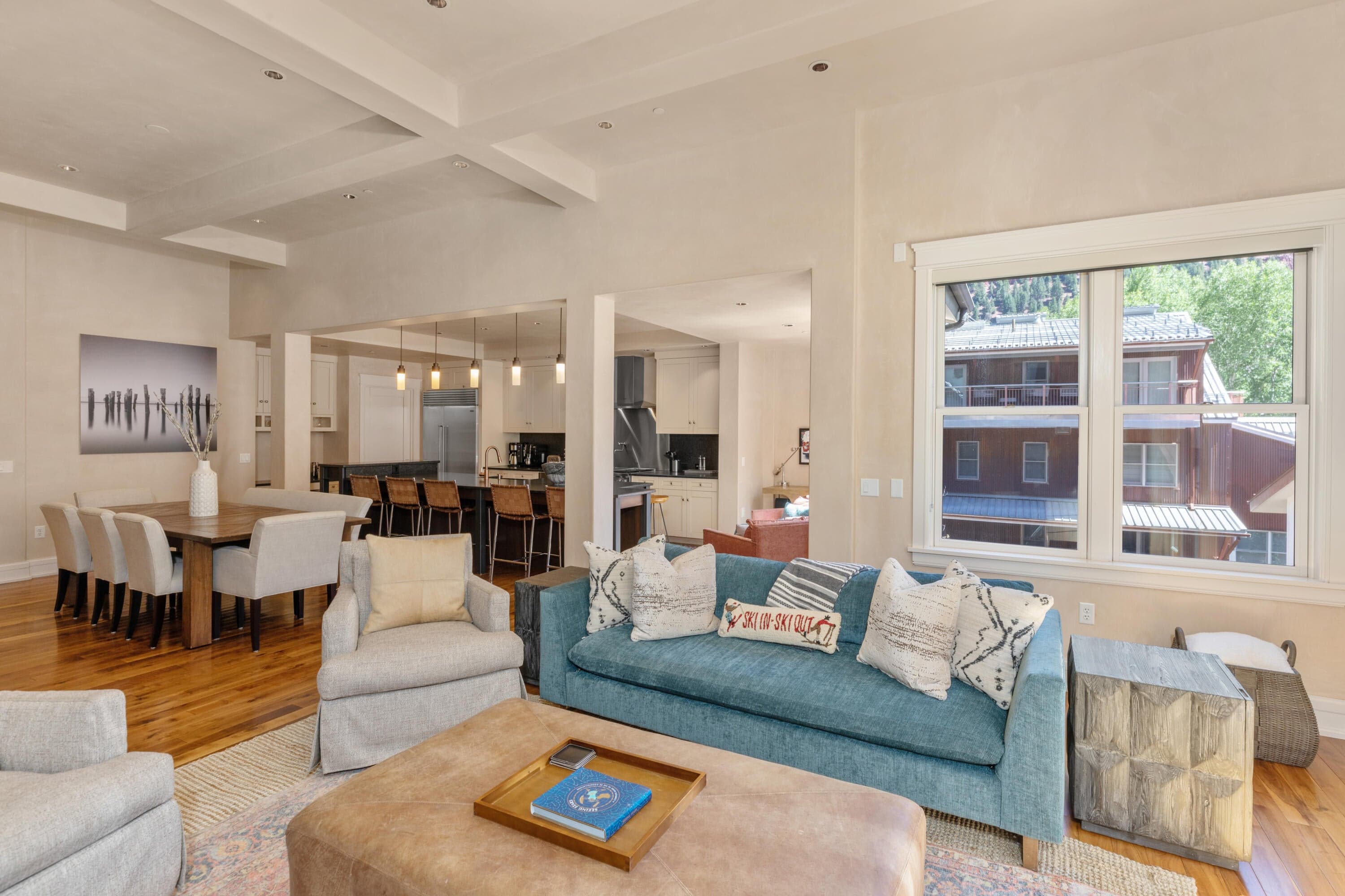 398 S Davis Street C302 - Thumbnail 4