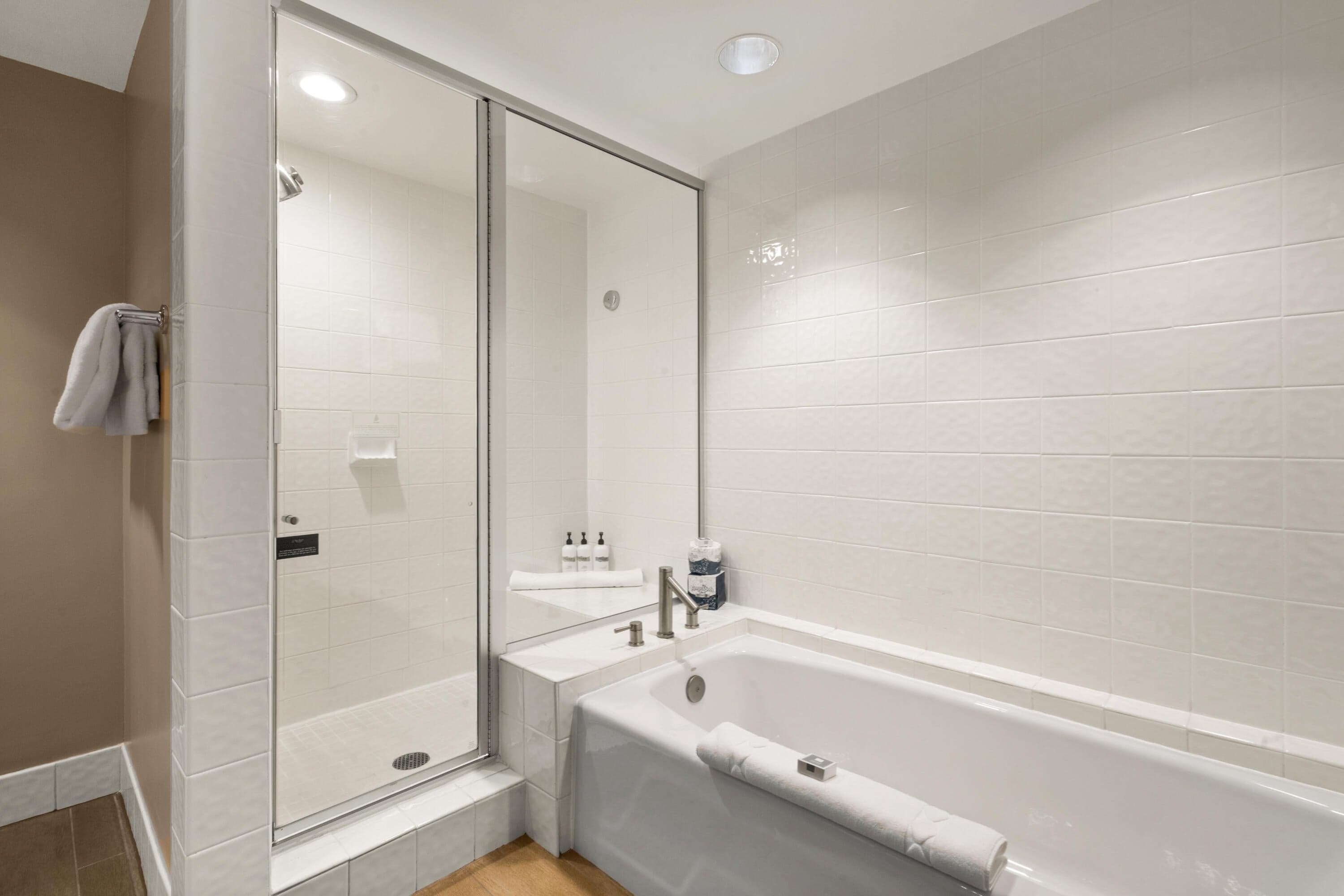 136 Country Club Drive 542 - Thumbnail 8