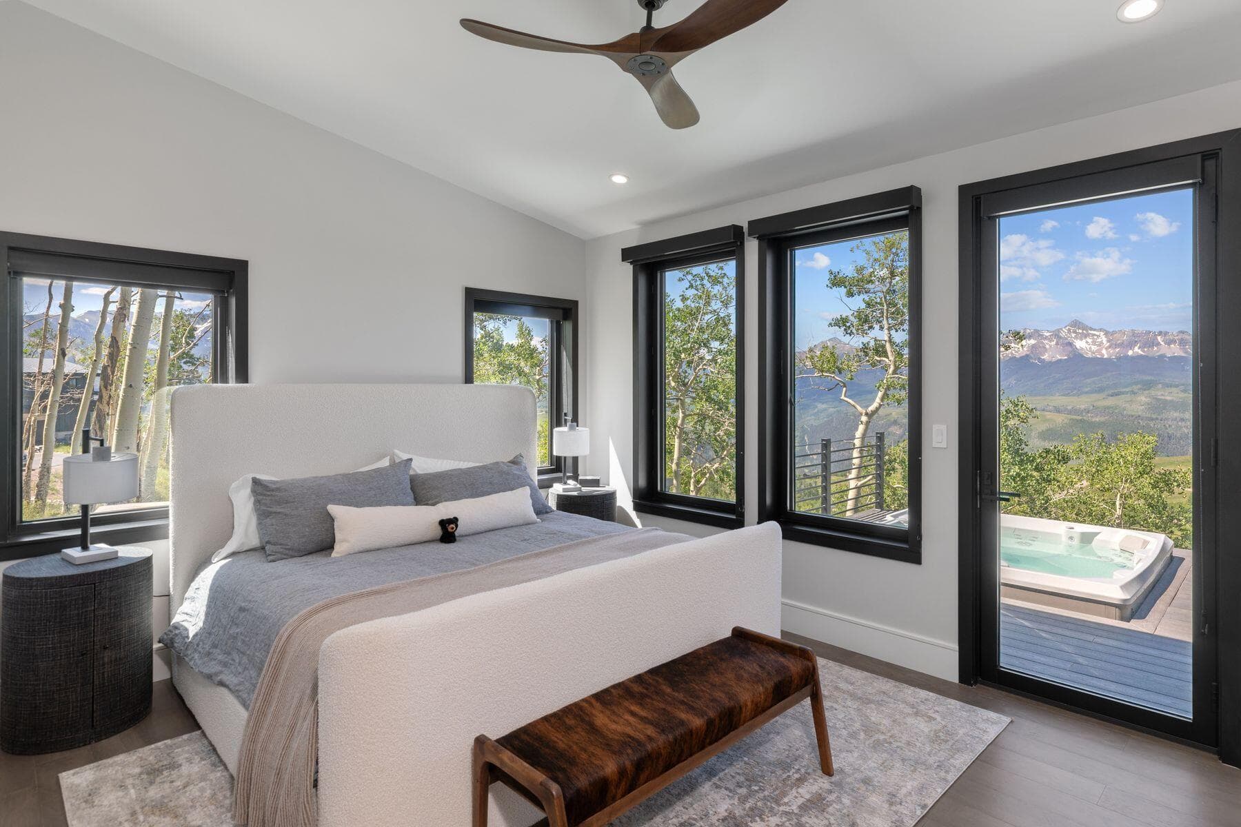 216 E Serapio Drive - Thumbnail 15