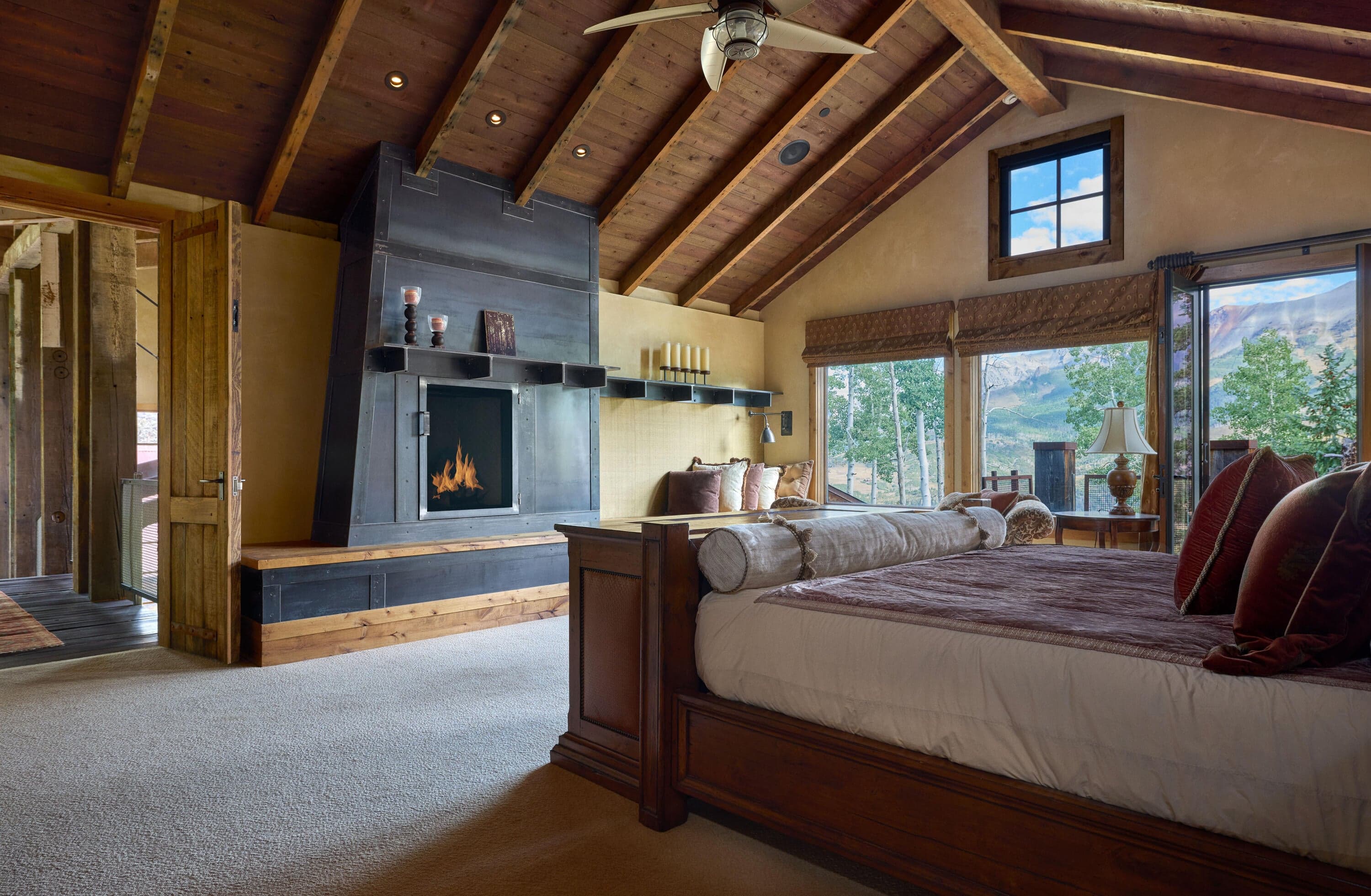 401 Larkspur Lane - Thumbnail 14