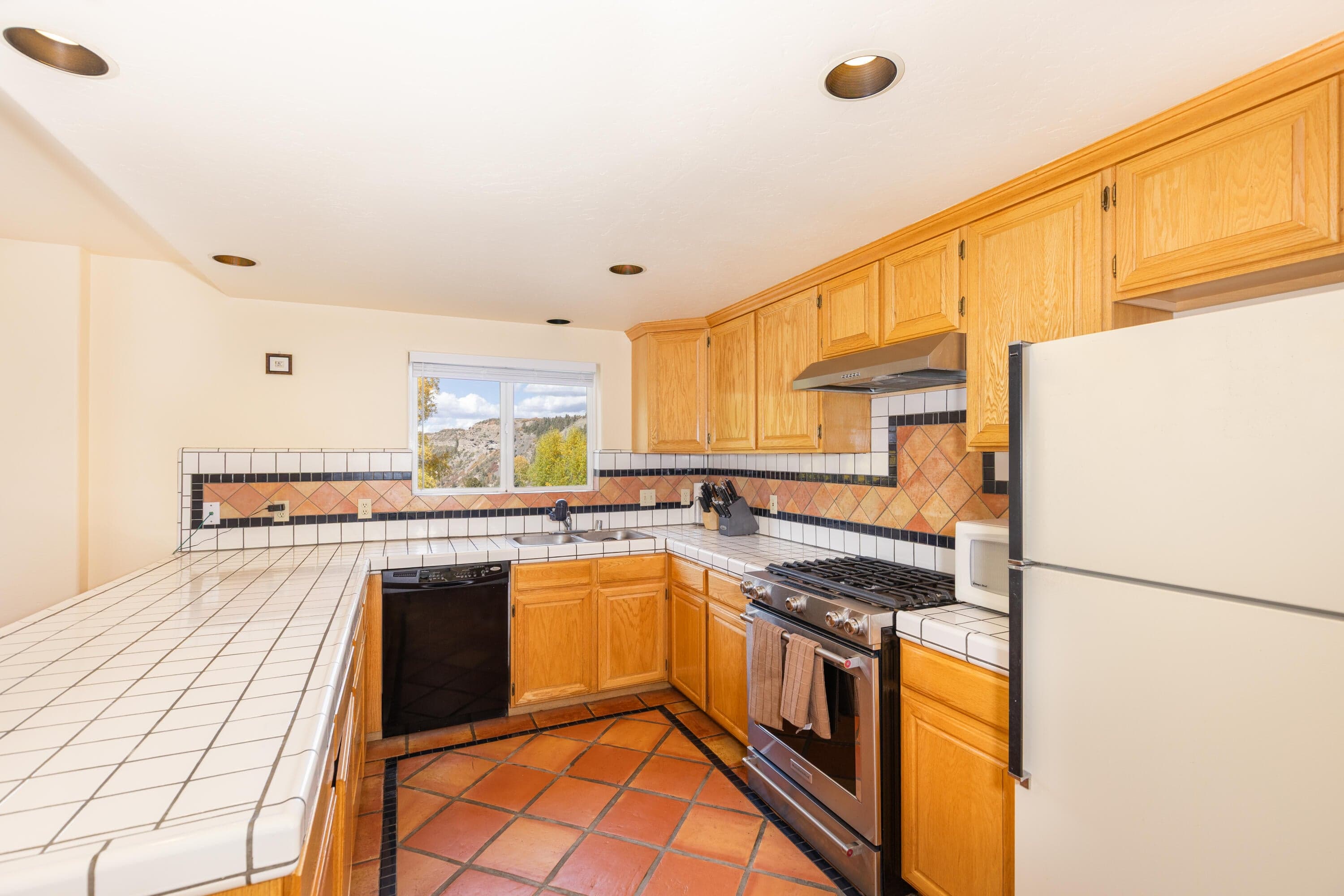 464 San Miguel Ridge Road 1 - Thumbnail 11