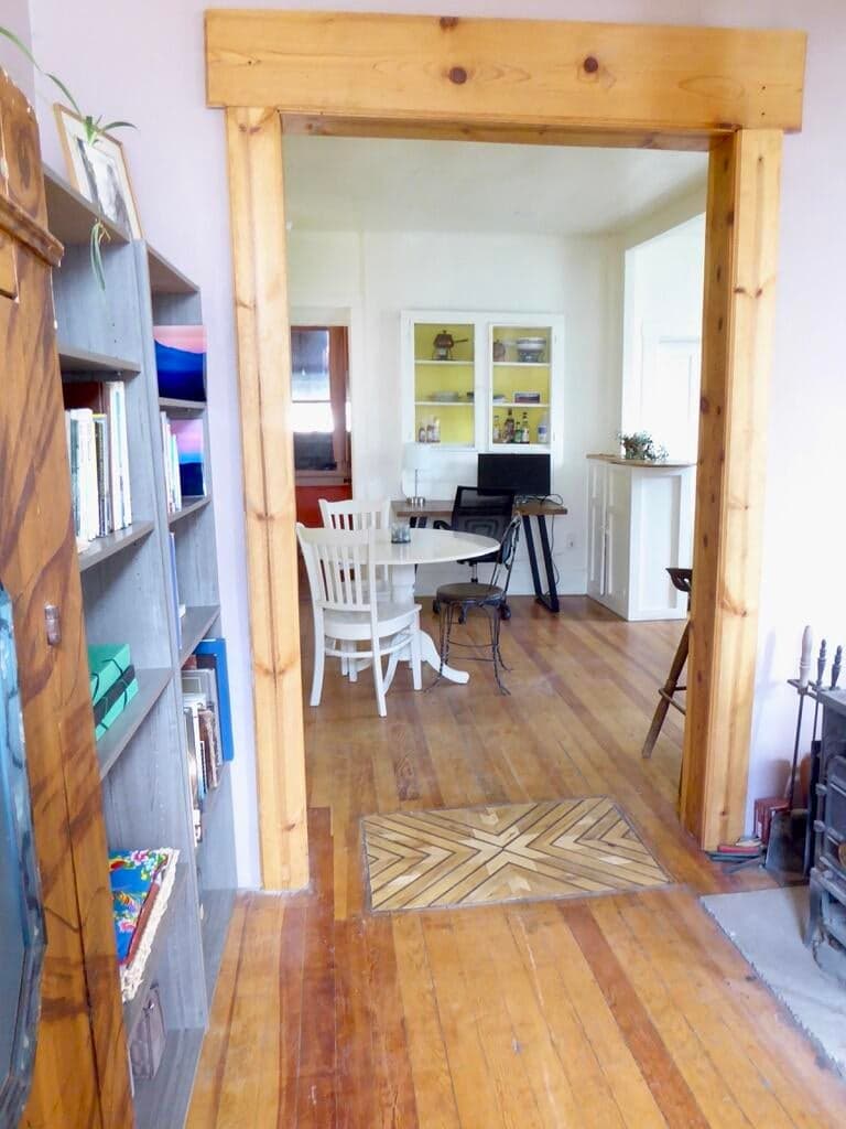 1572 Greene Street - Thumbnail 7