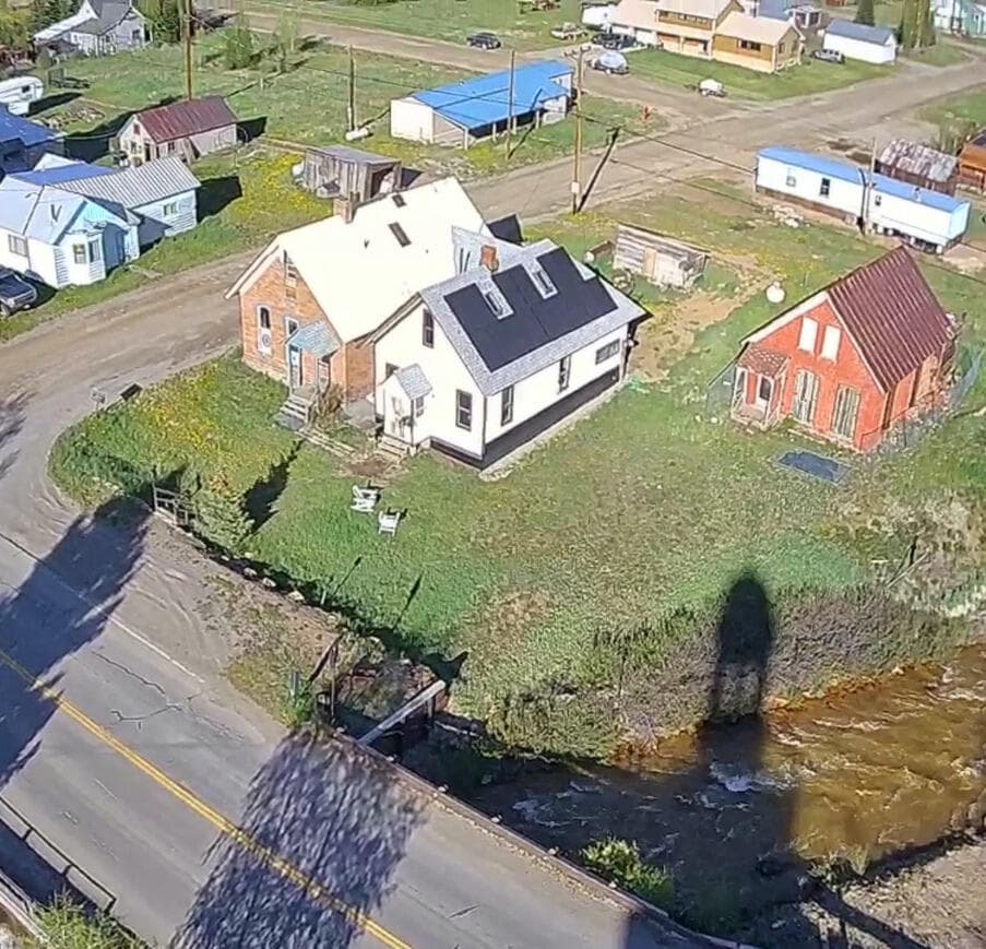 1572 Greene Street - Thumbnail 2