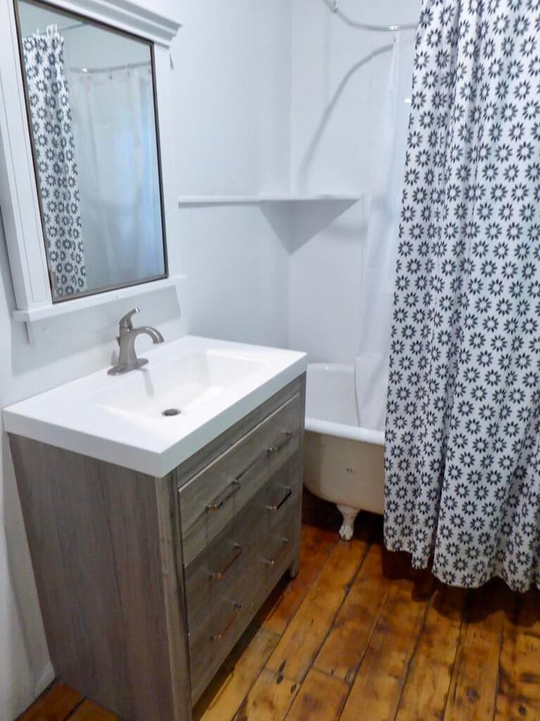 1572 Greene Street - Thumbnail 17