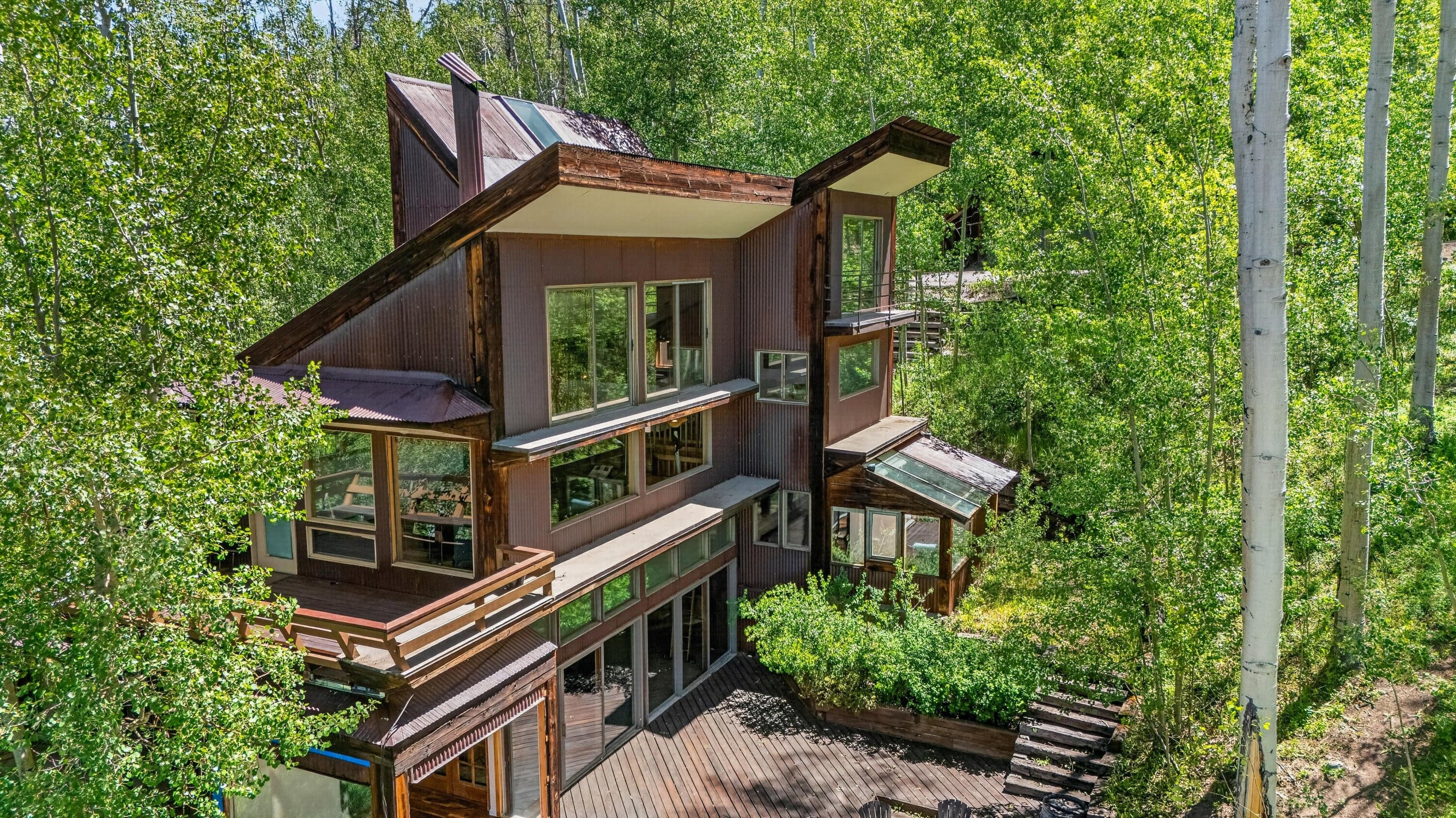 373 Quakey Lane - Thumbnail 2