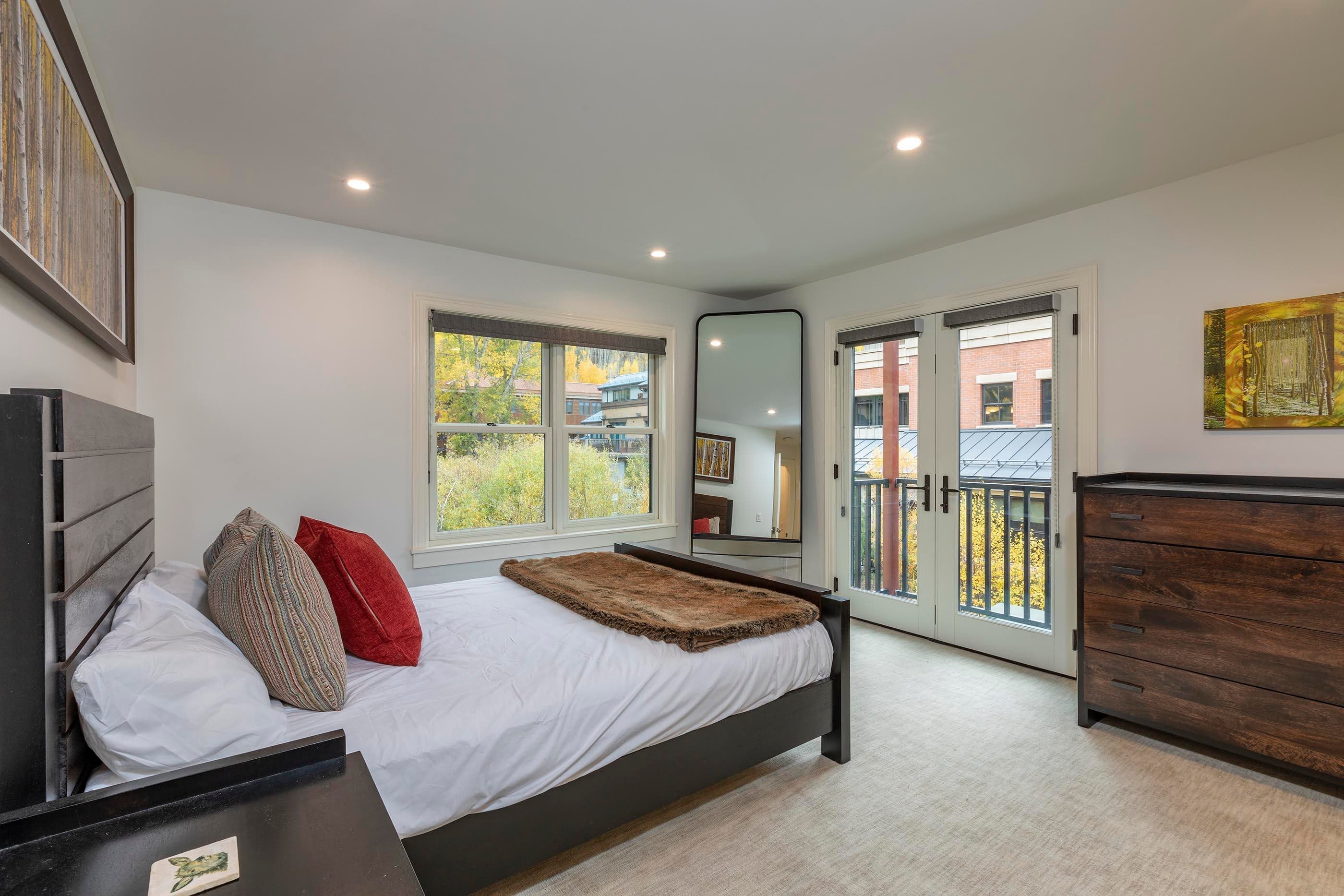 259 S Spruce Street BC - Thumbnail 15