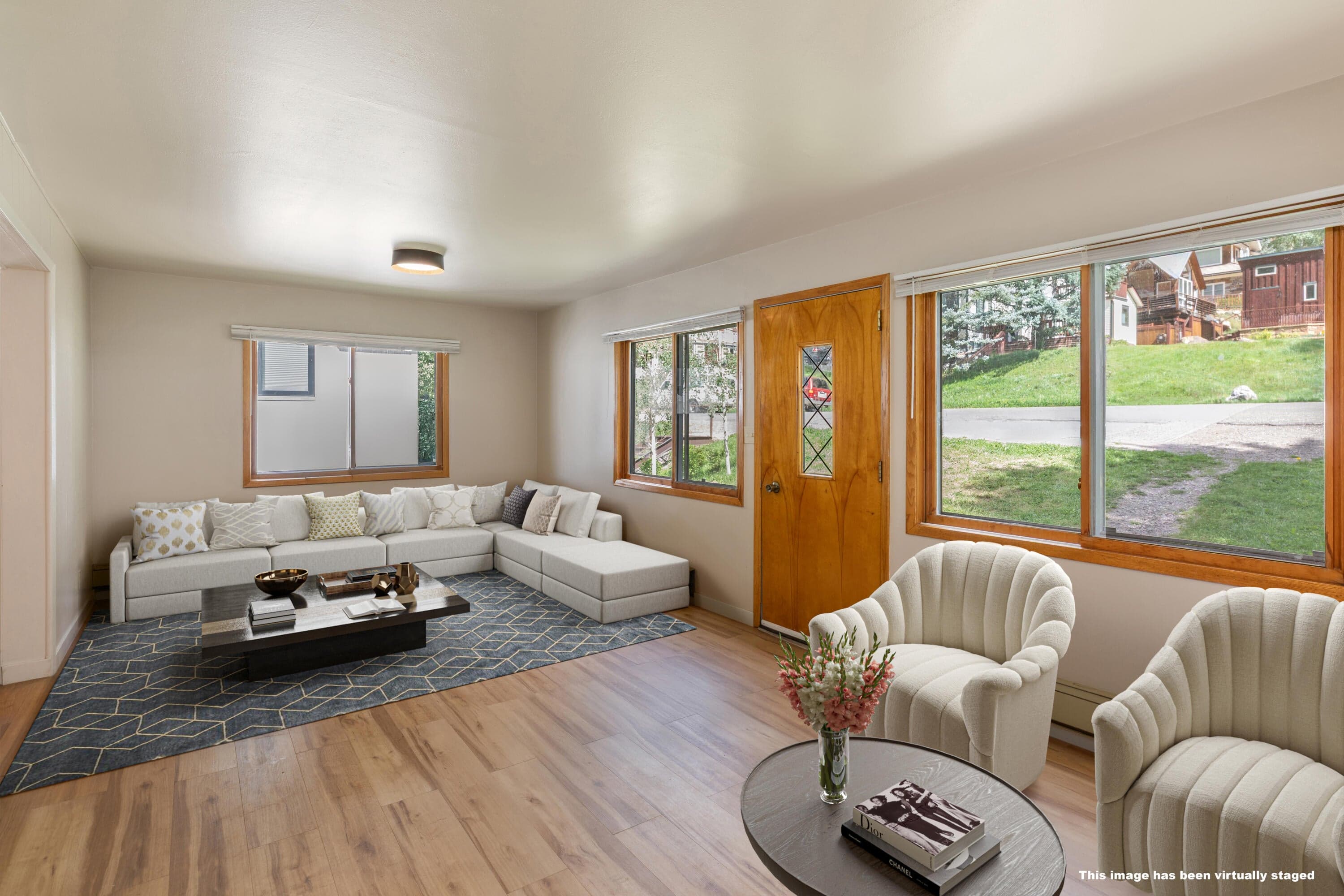 850 E Columbia Avenue - Thumbnail 5