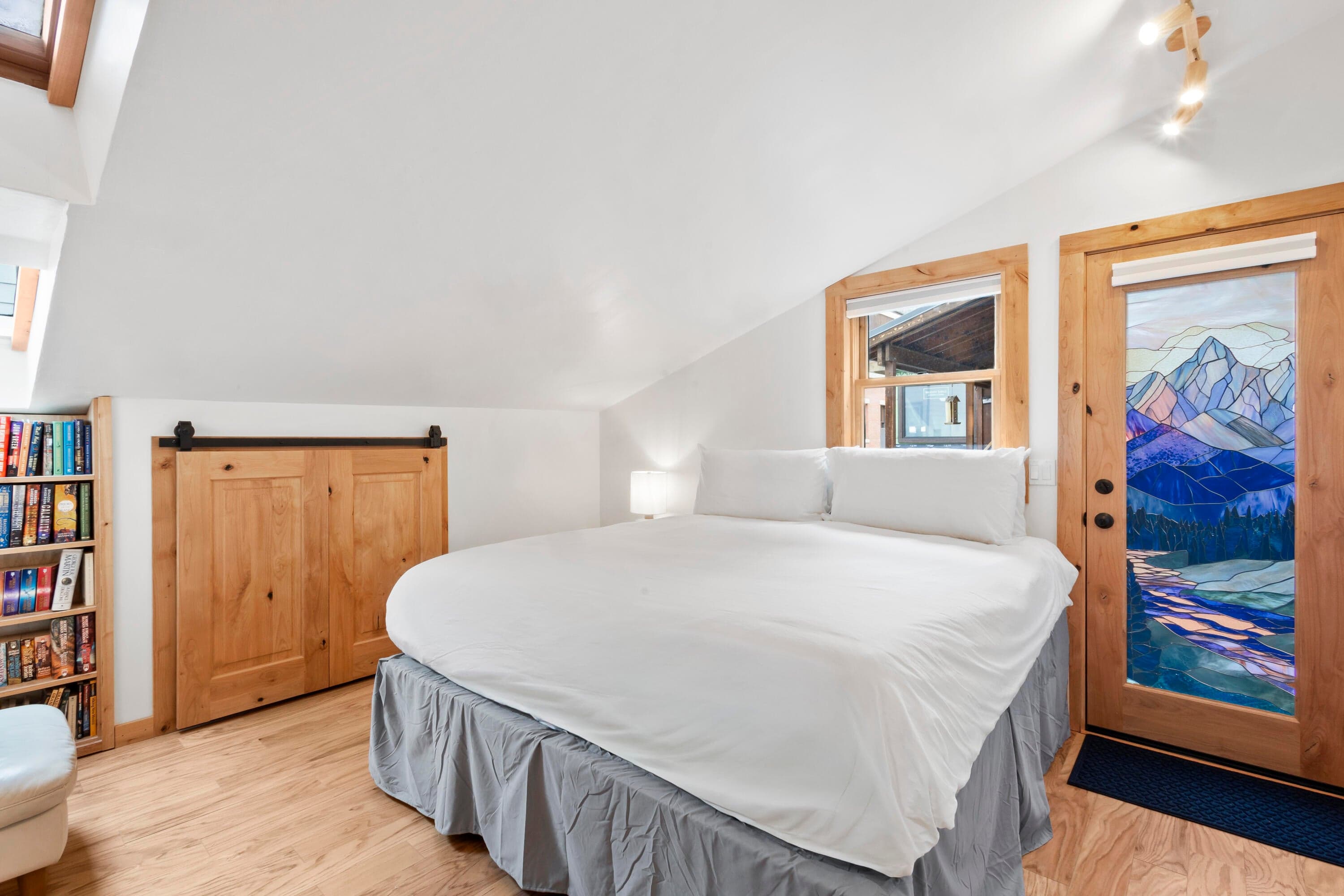 215 S Spruce Street B - Thumbnail 11