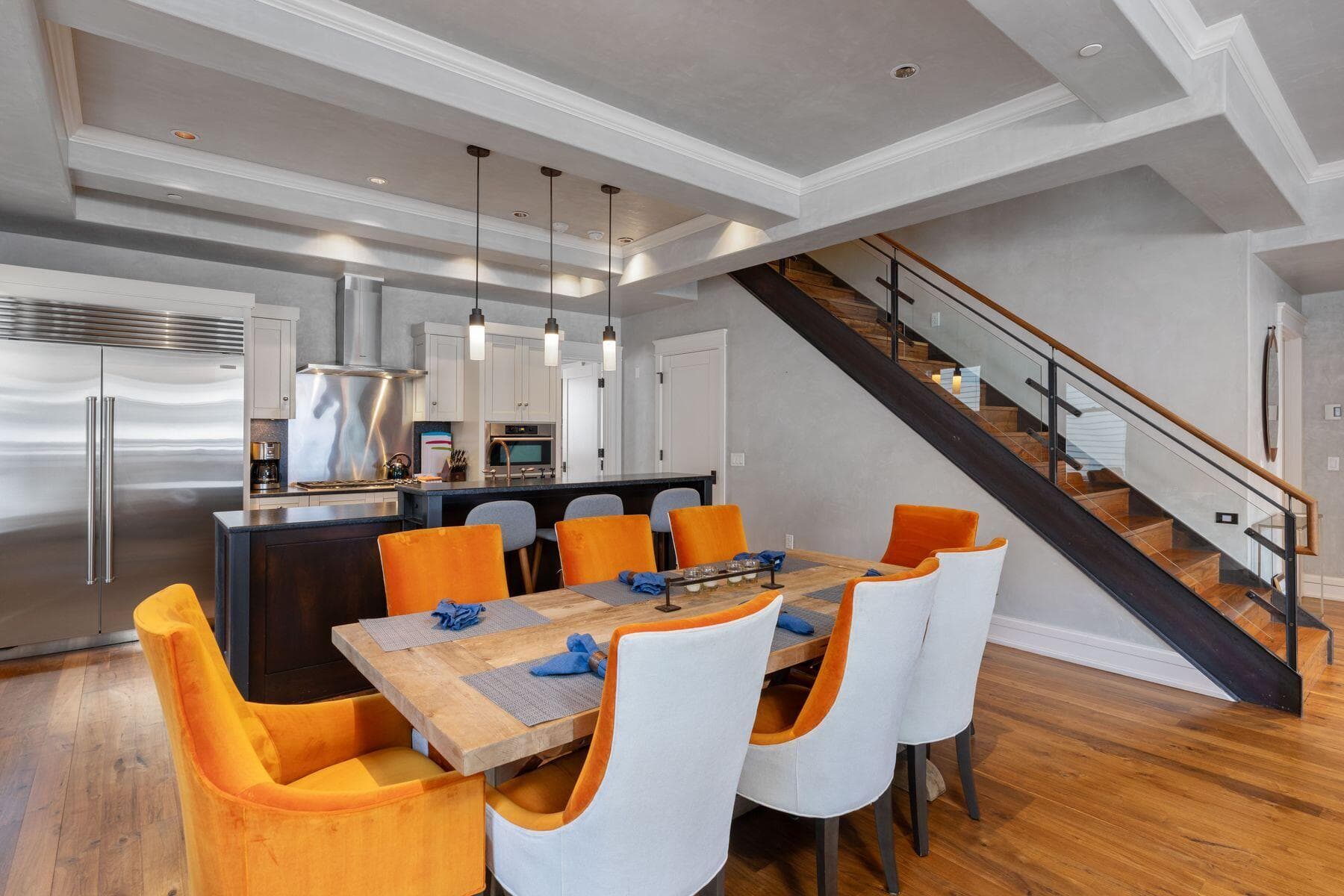 398 S Davis Street SW402 - Thumbnail 4