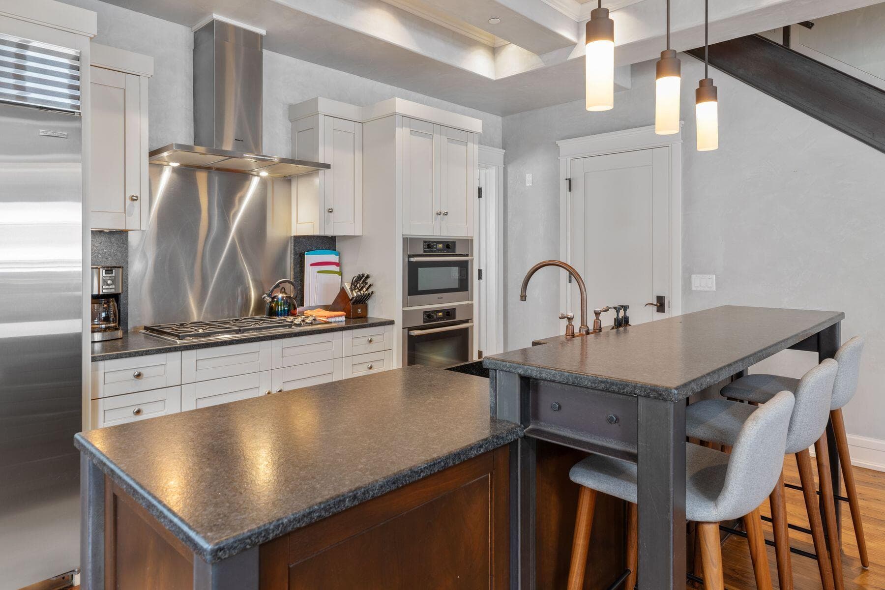 398 S Davis Street SW402 - Thumbnail 11