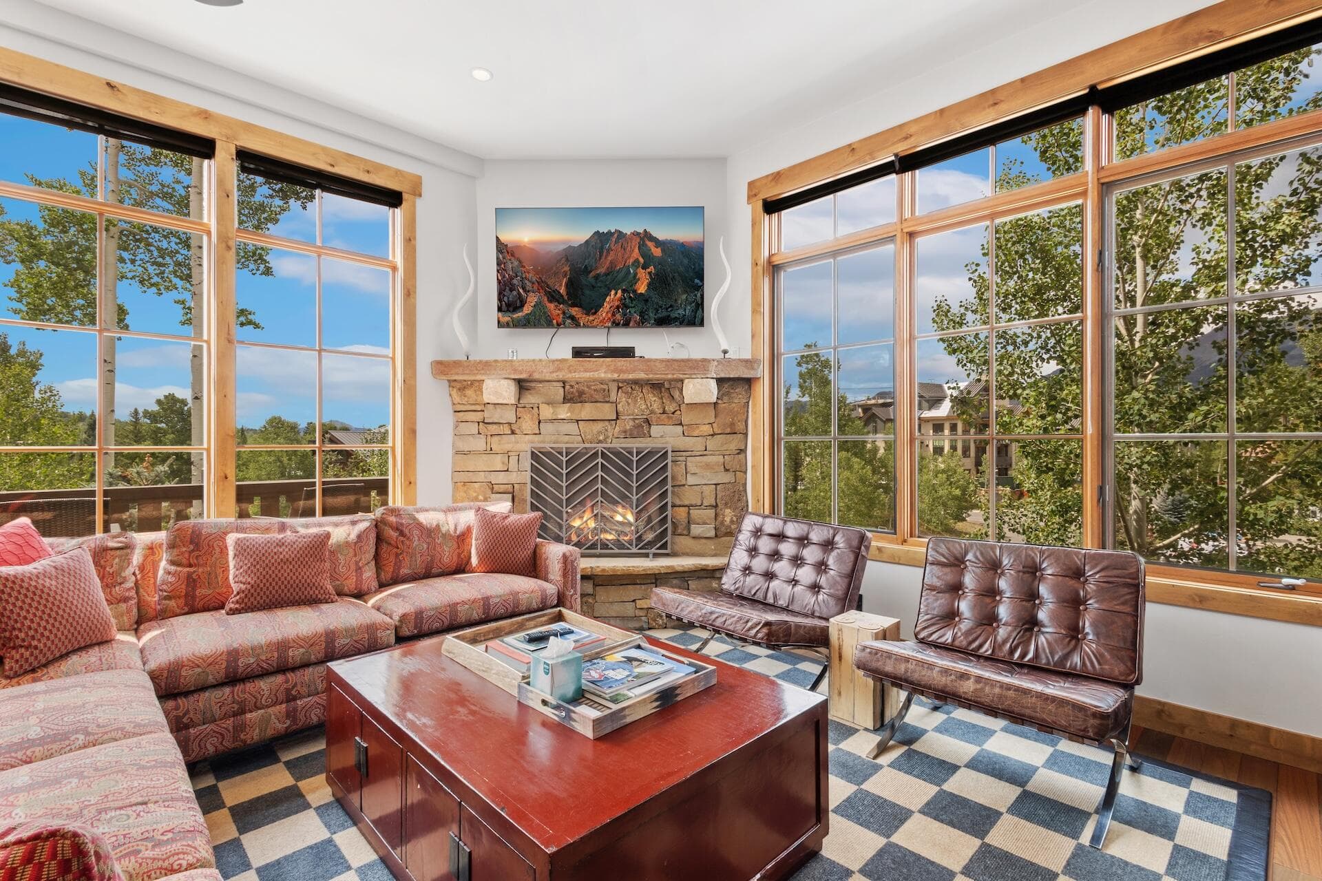 110 Lost Creek Lane 6 - Thumbnail 2