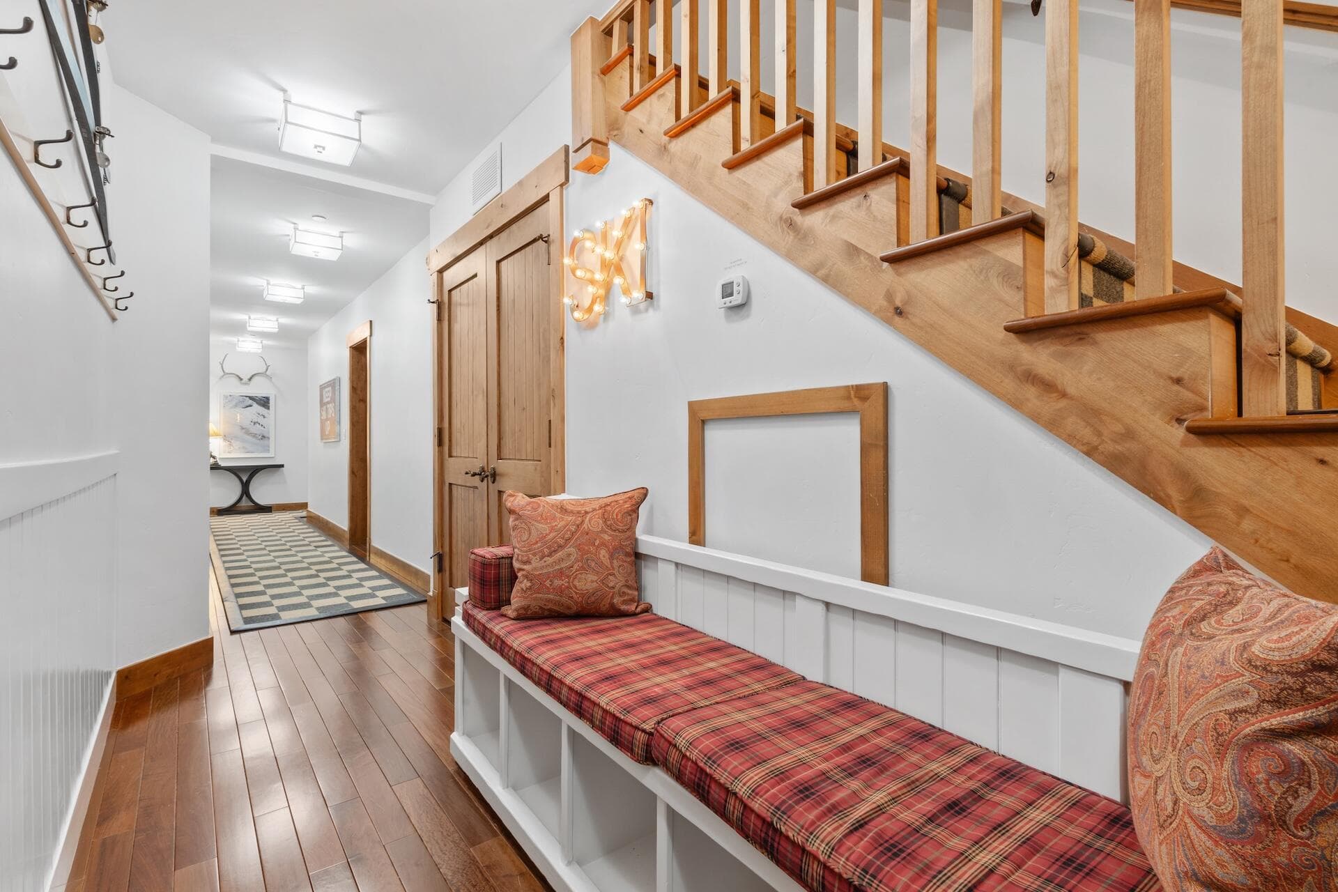 110 Lost Creek Lane 6 - Thumbnail 15
