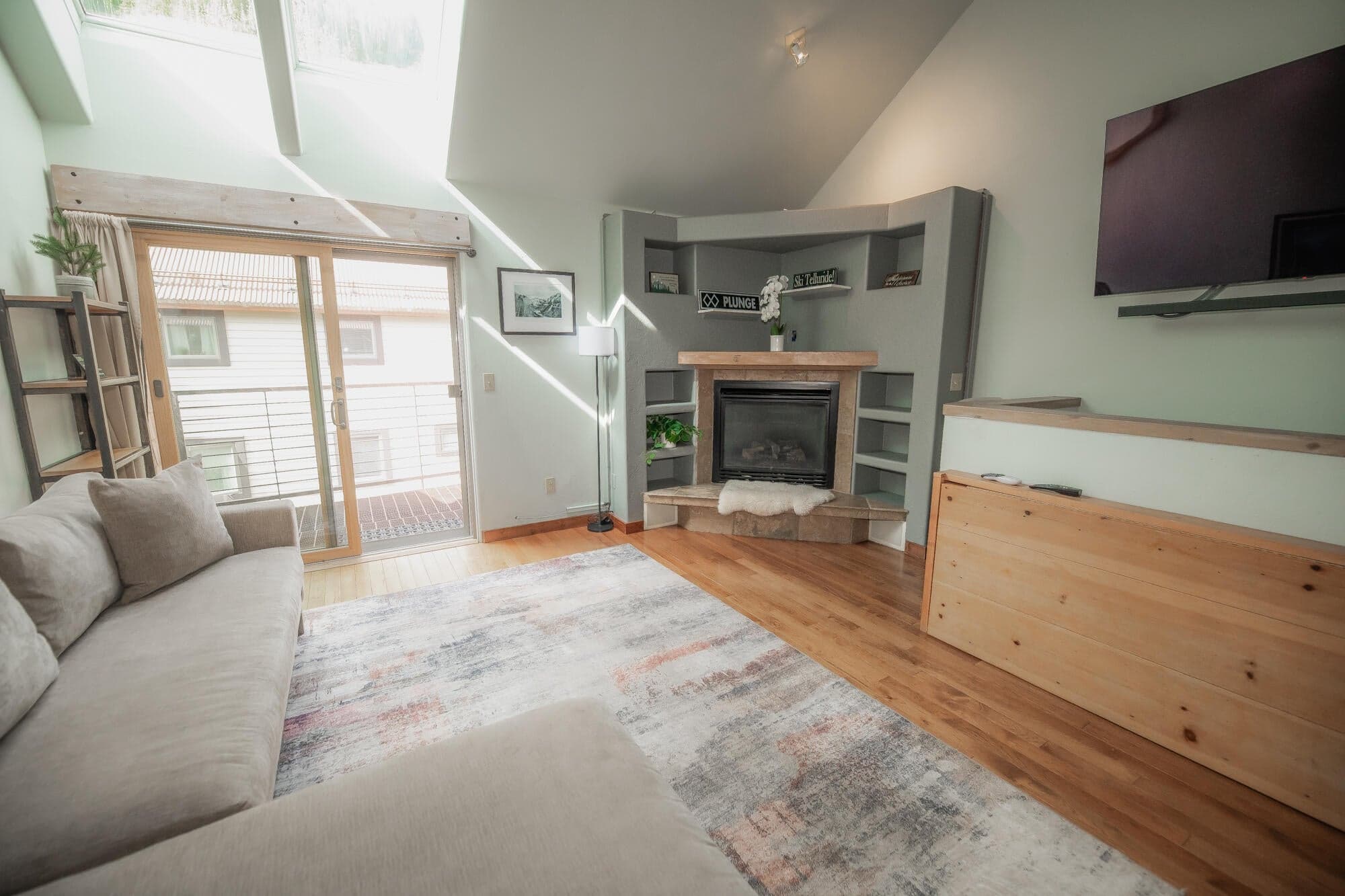 350 Mahoney Drive 7 - Thumbnail 3