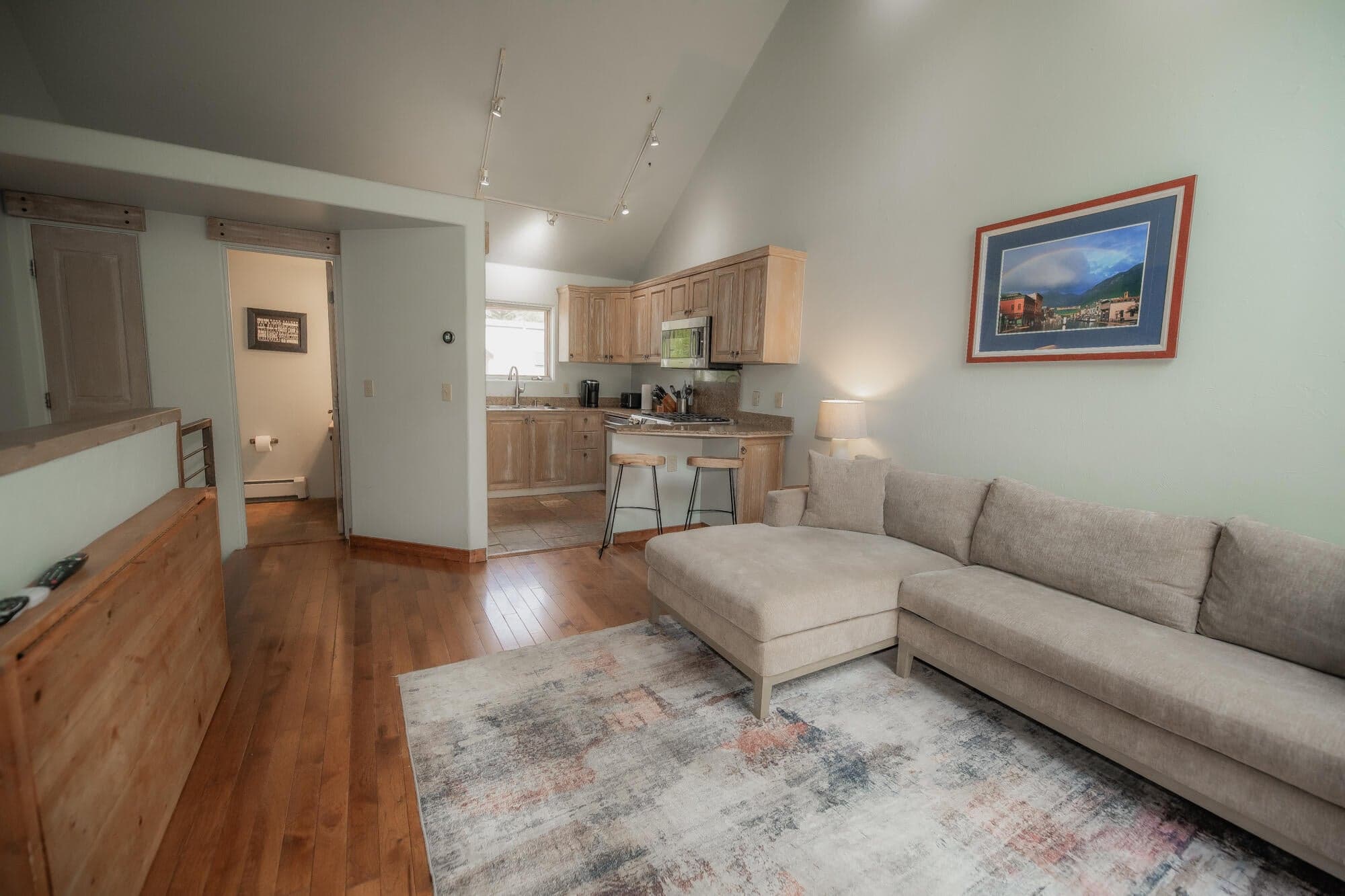 350 Mahoney Drive 7 - Thumbnail 5