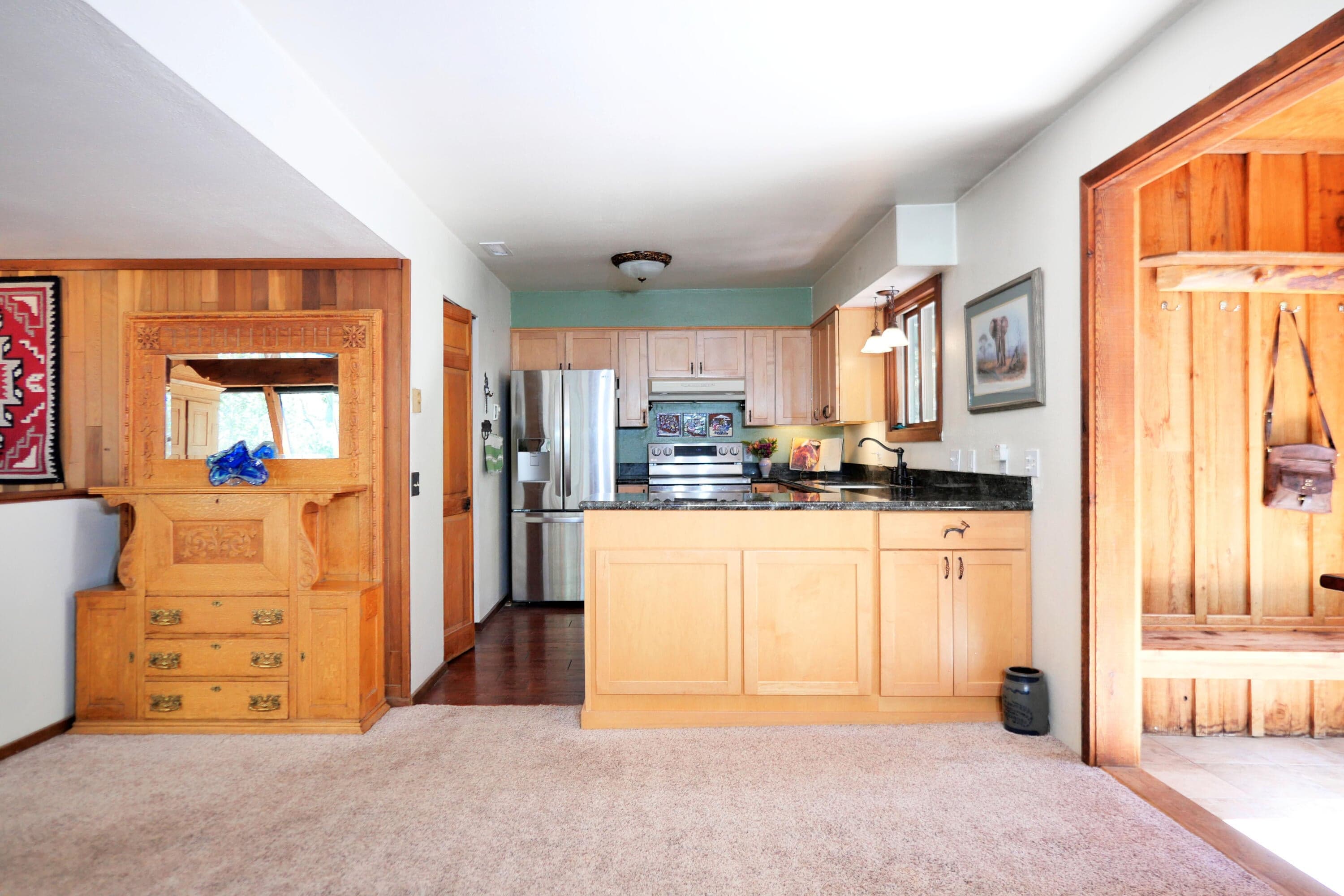 819 Saddle Horn Lane - Thumbnail 16