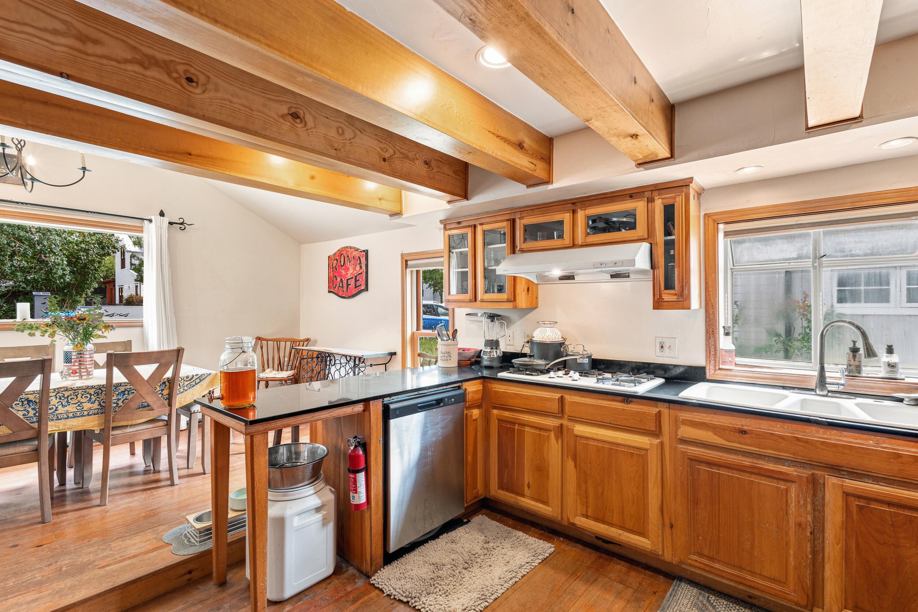 210 E Columbia Avenue - Thumbnail 11