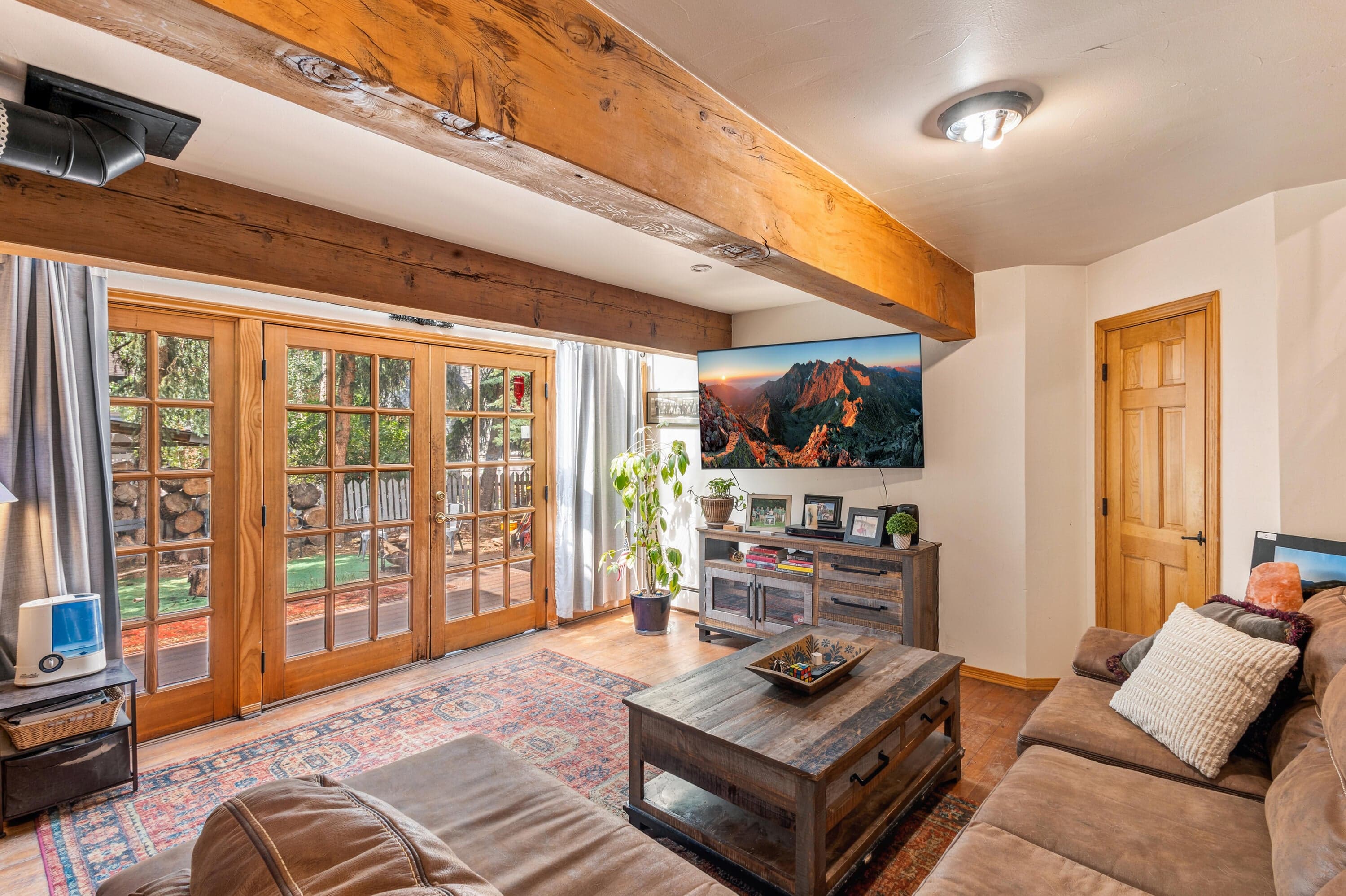 210 E Columbia Avenue - Thumbnail 7