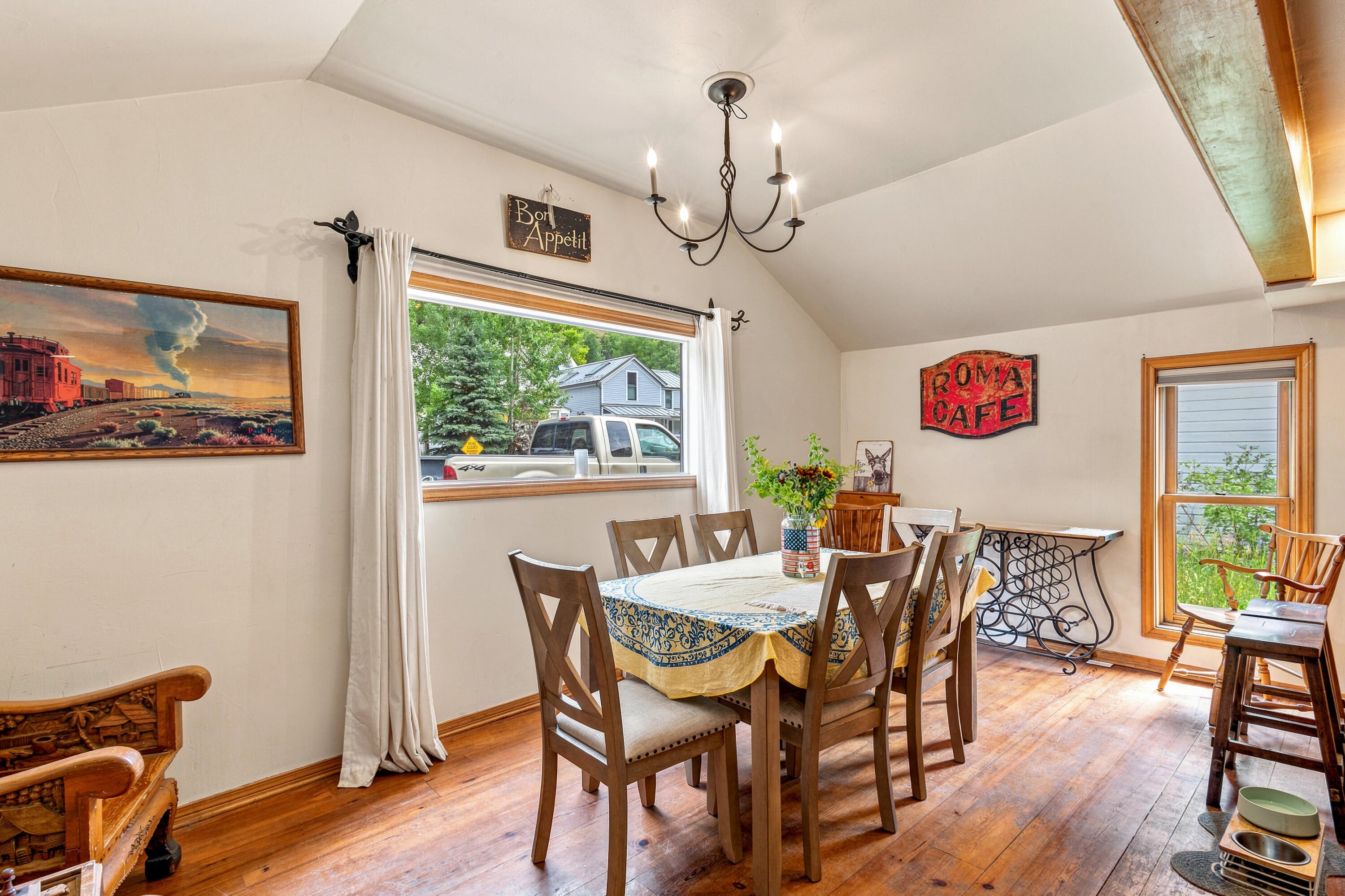 210 E Columbia Avenue - Thumbnail 14