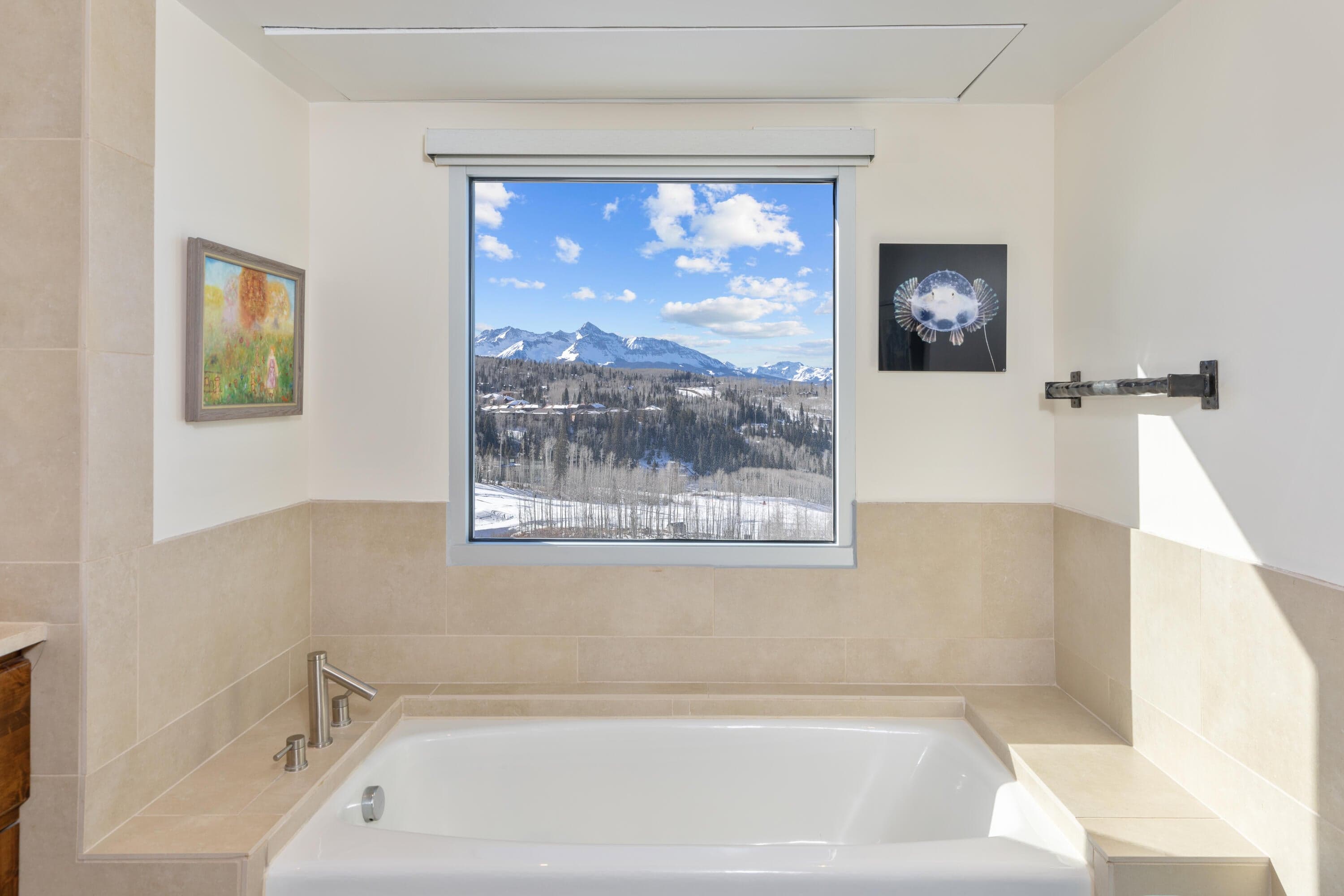 136 Country Club Drive 322 - Thumbnail 11