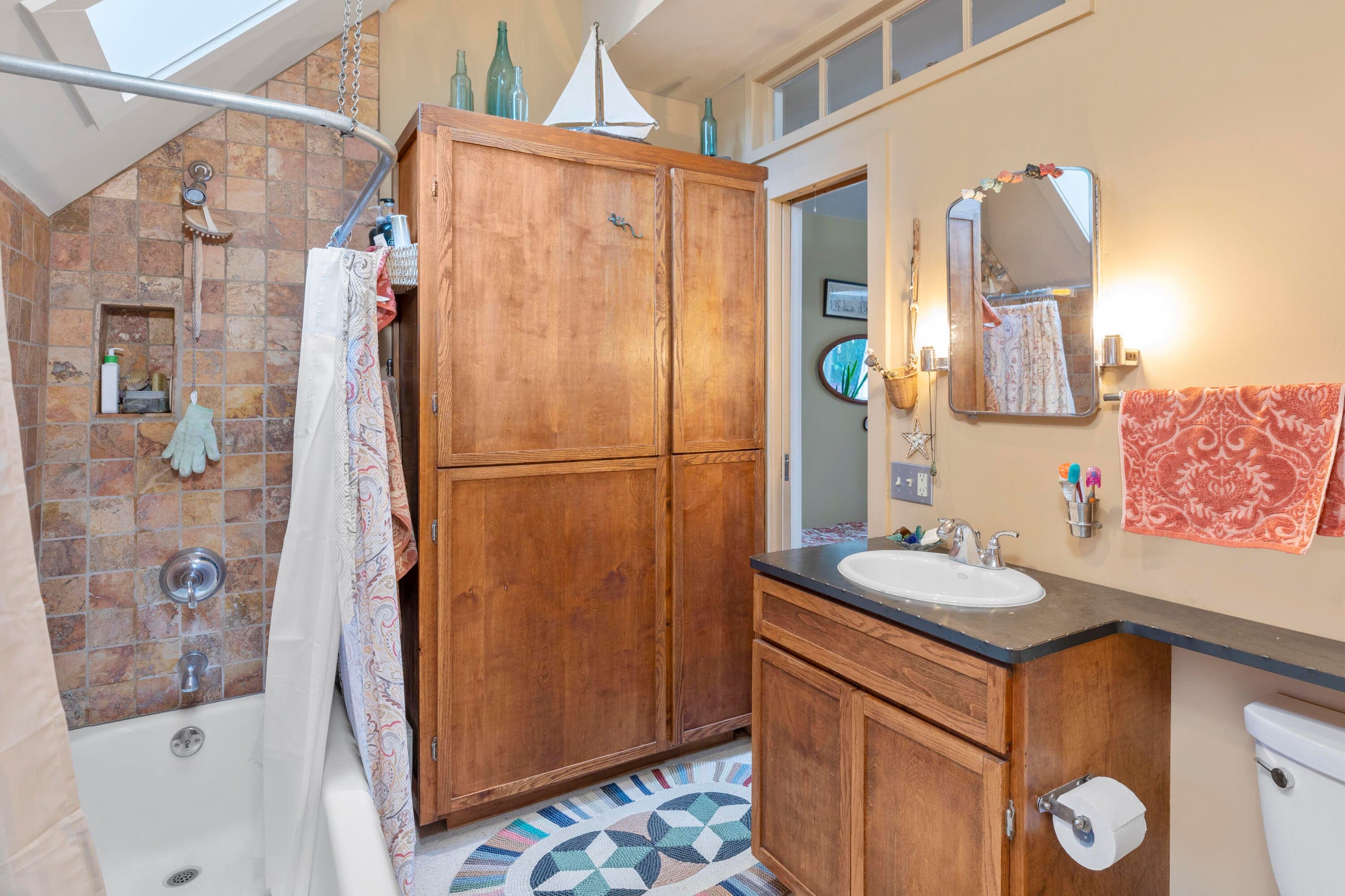 132 N Willow Street - Thumbnail 10