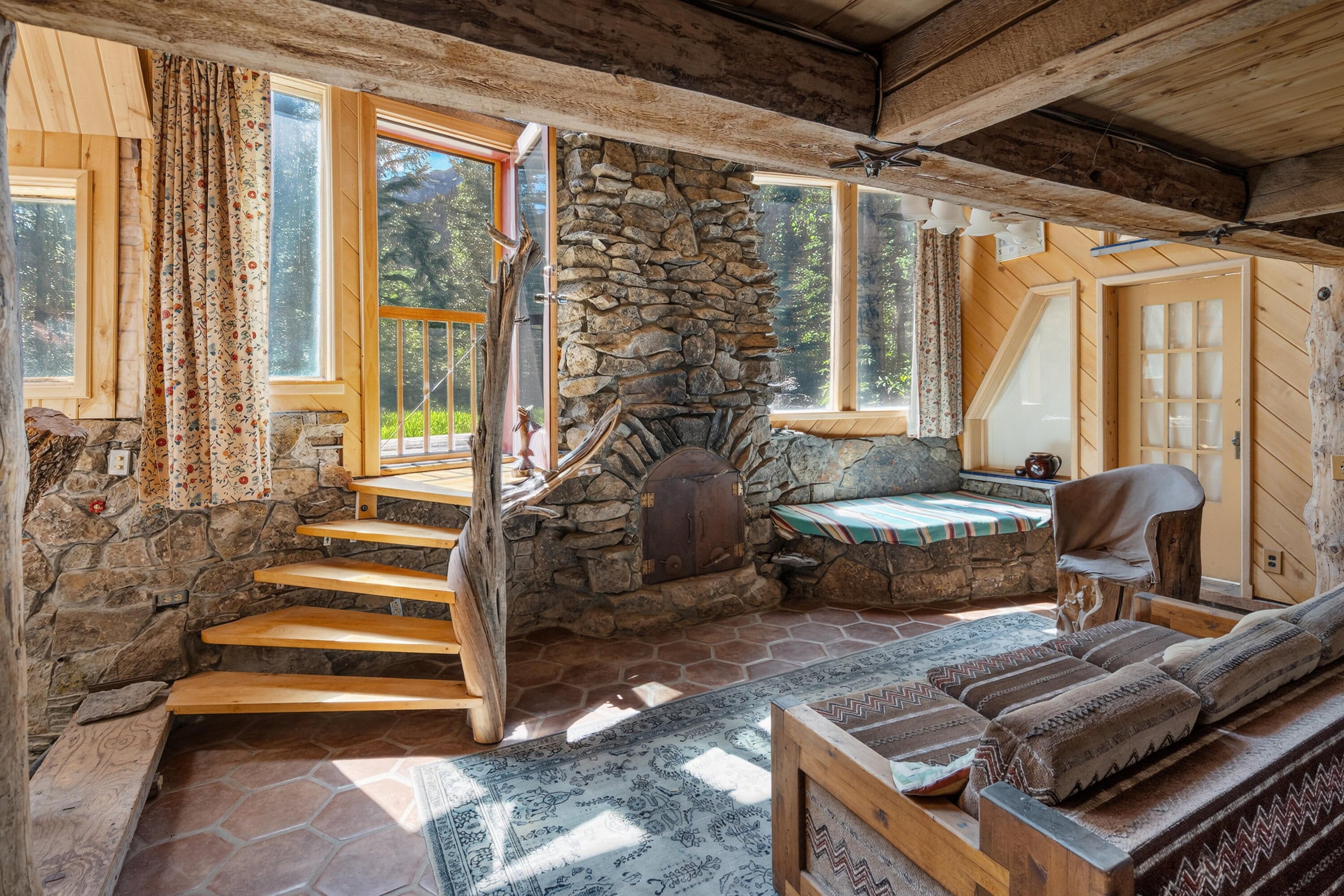 208 Aurum Street - Thumbnail 9