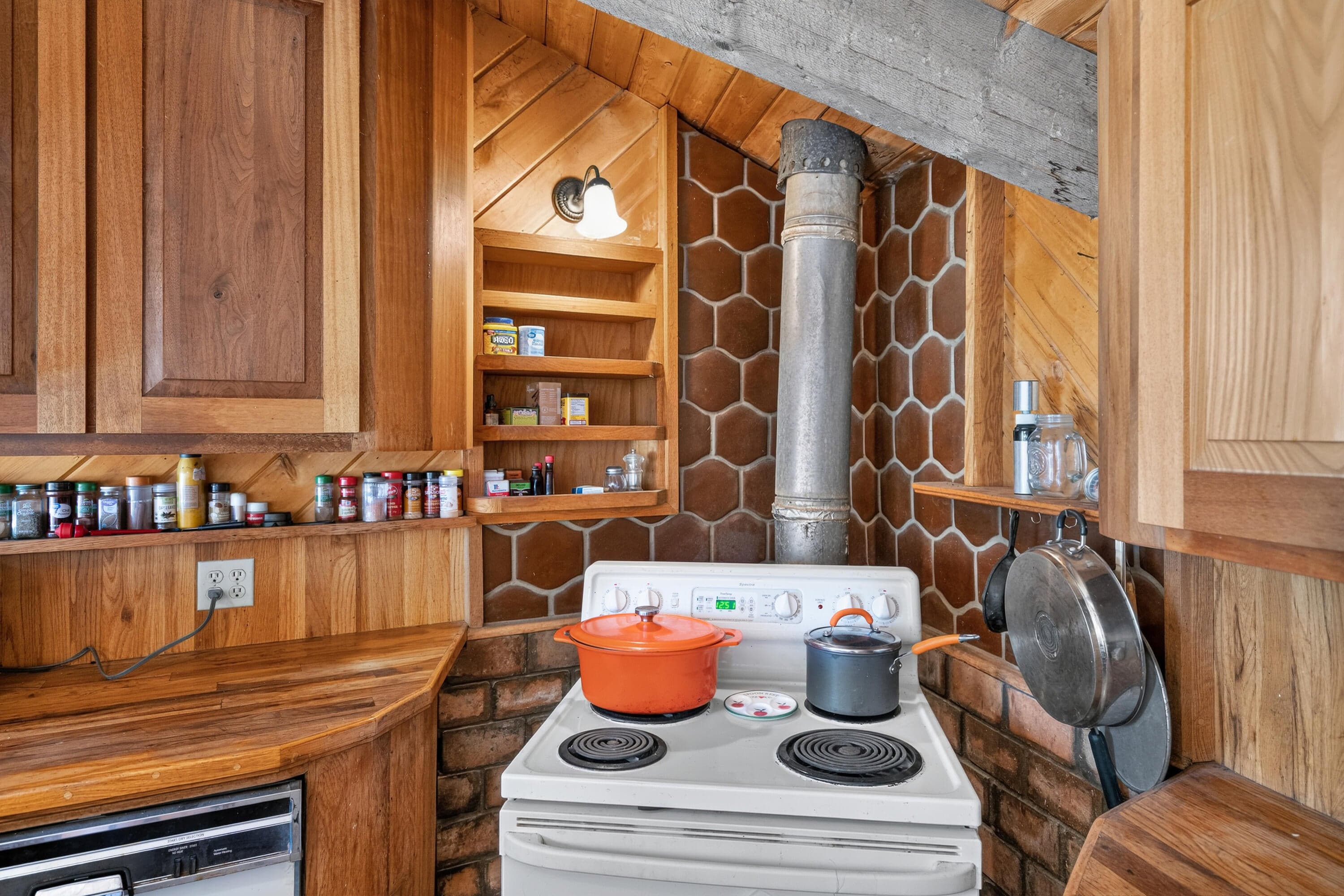 208 Aurum Street - Thumbnail 7