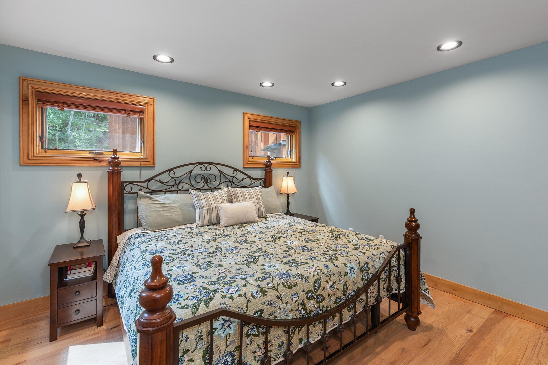 100 Spring Creek Drive - Thumbnail 15