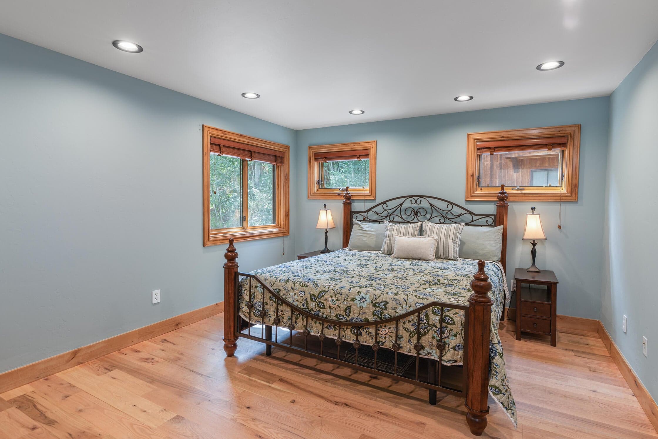100 Spring Creek Drive - Thumbnail 14
