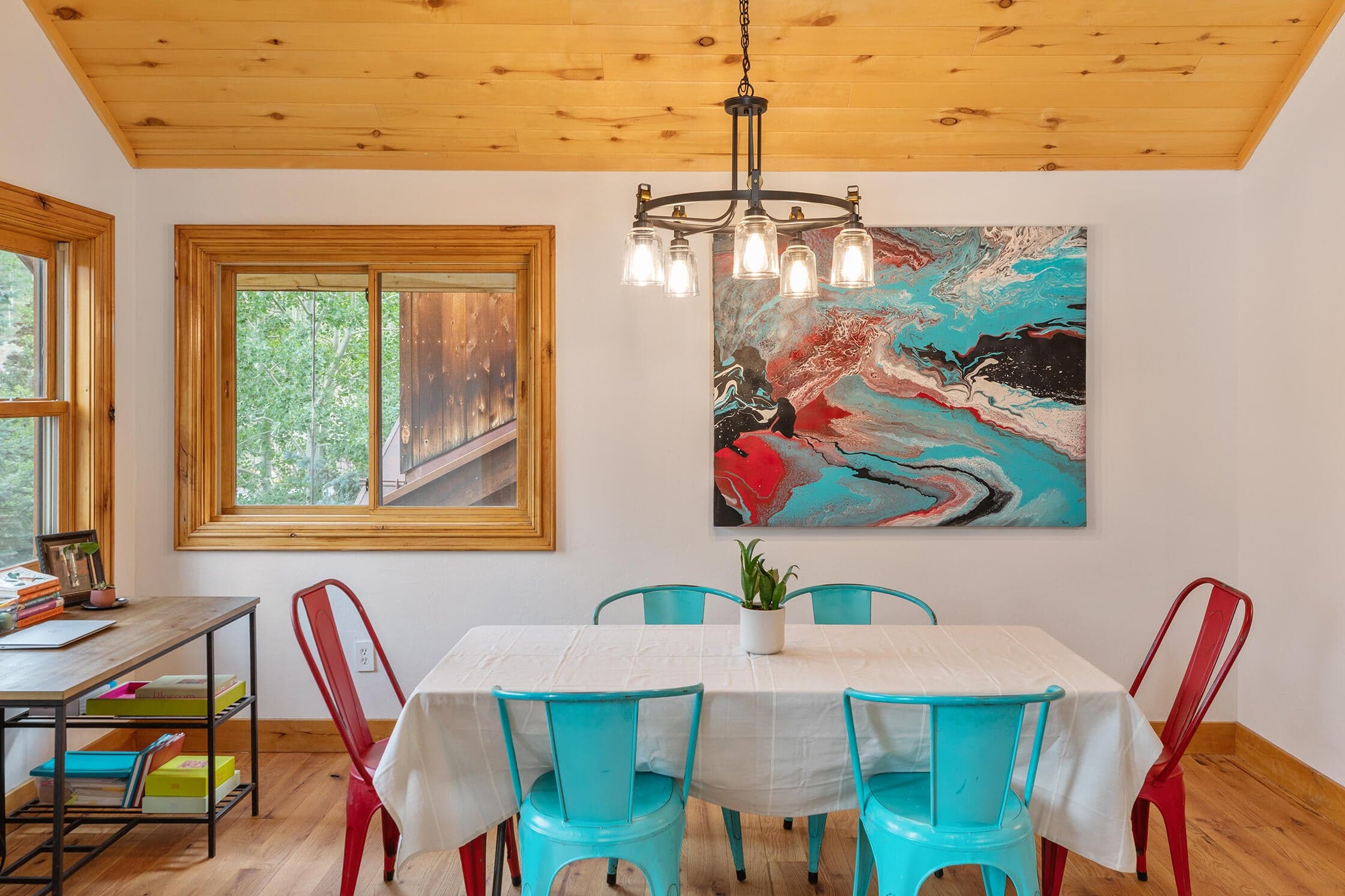 100 Spring Creek Drive - Thumbnail 5