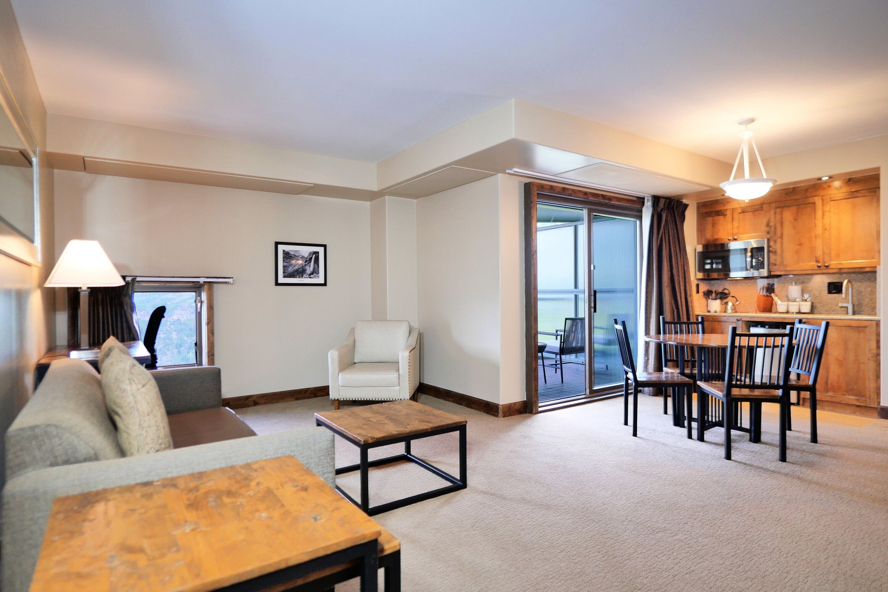 136 Country Club Drive 422 - Thumbnail 7