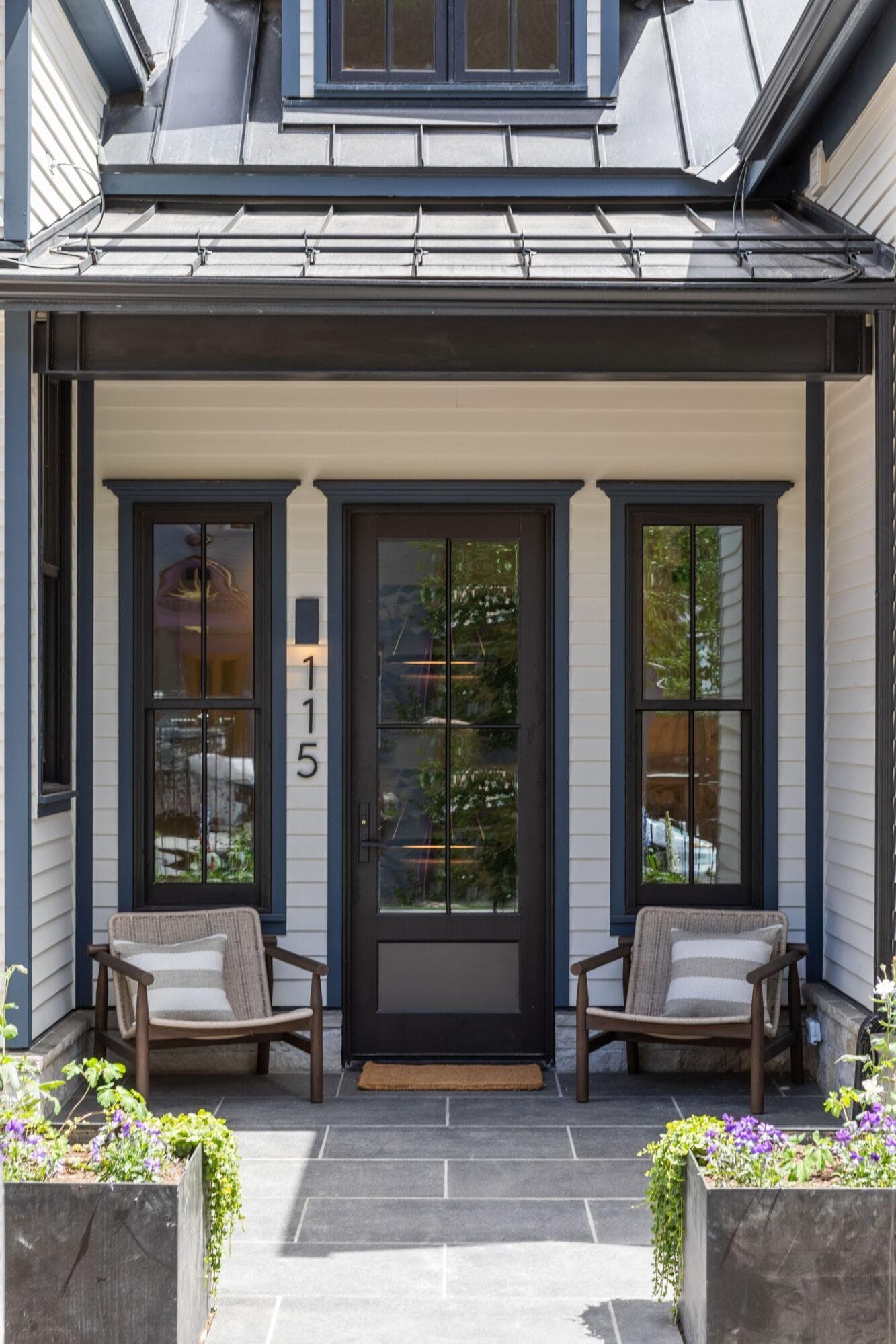 115 W Galena Avenue - Thumbnail 2
