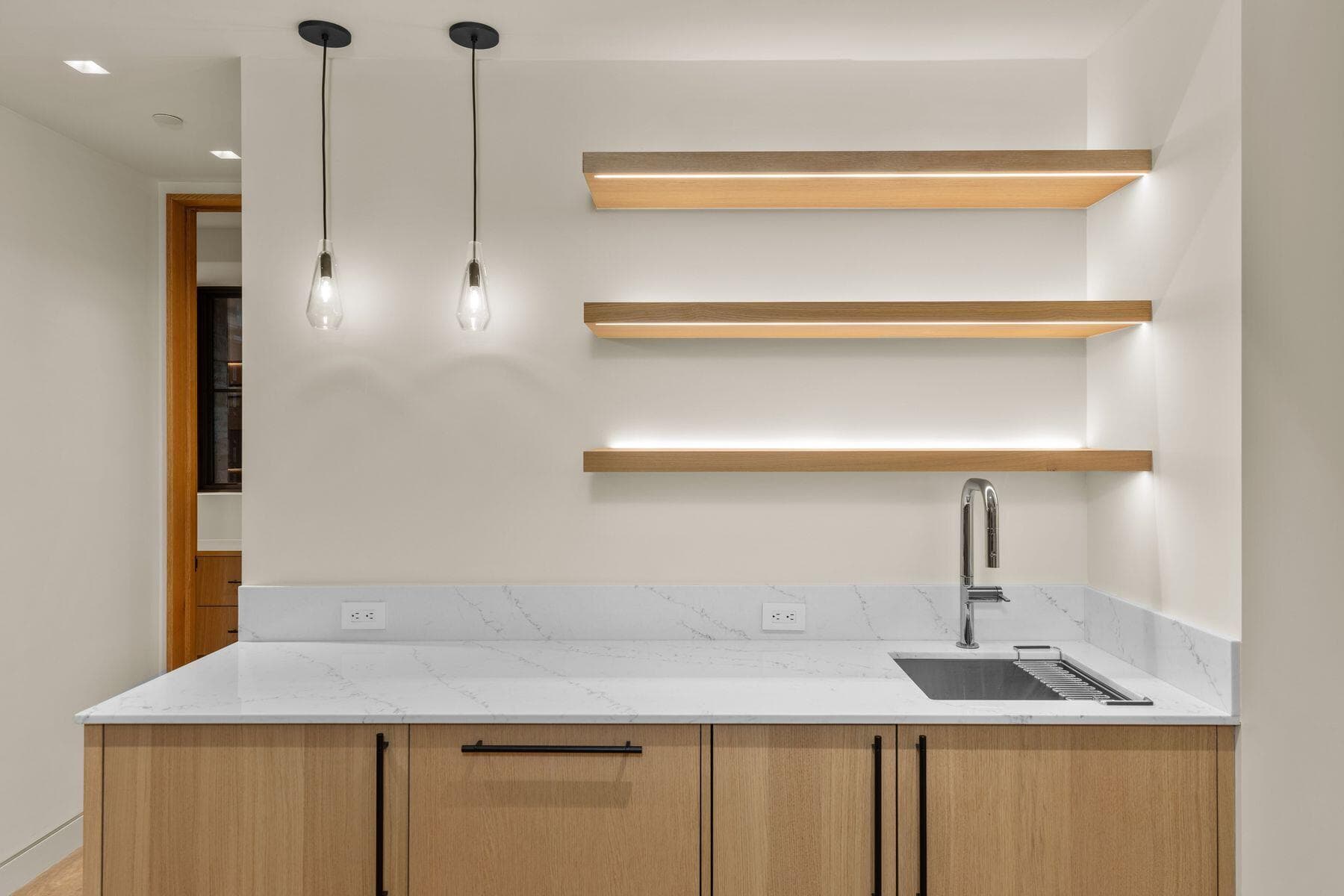115 W Galena Avenue - Thumbnail 17