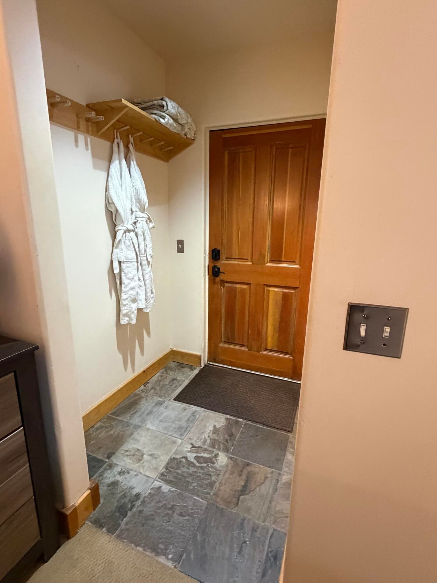 619 W Columbia Avenue D201 - Thumbnail 12