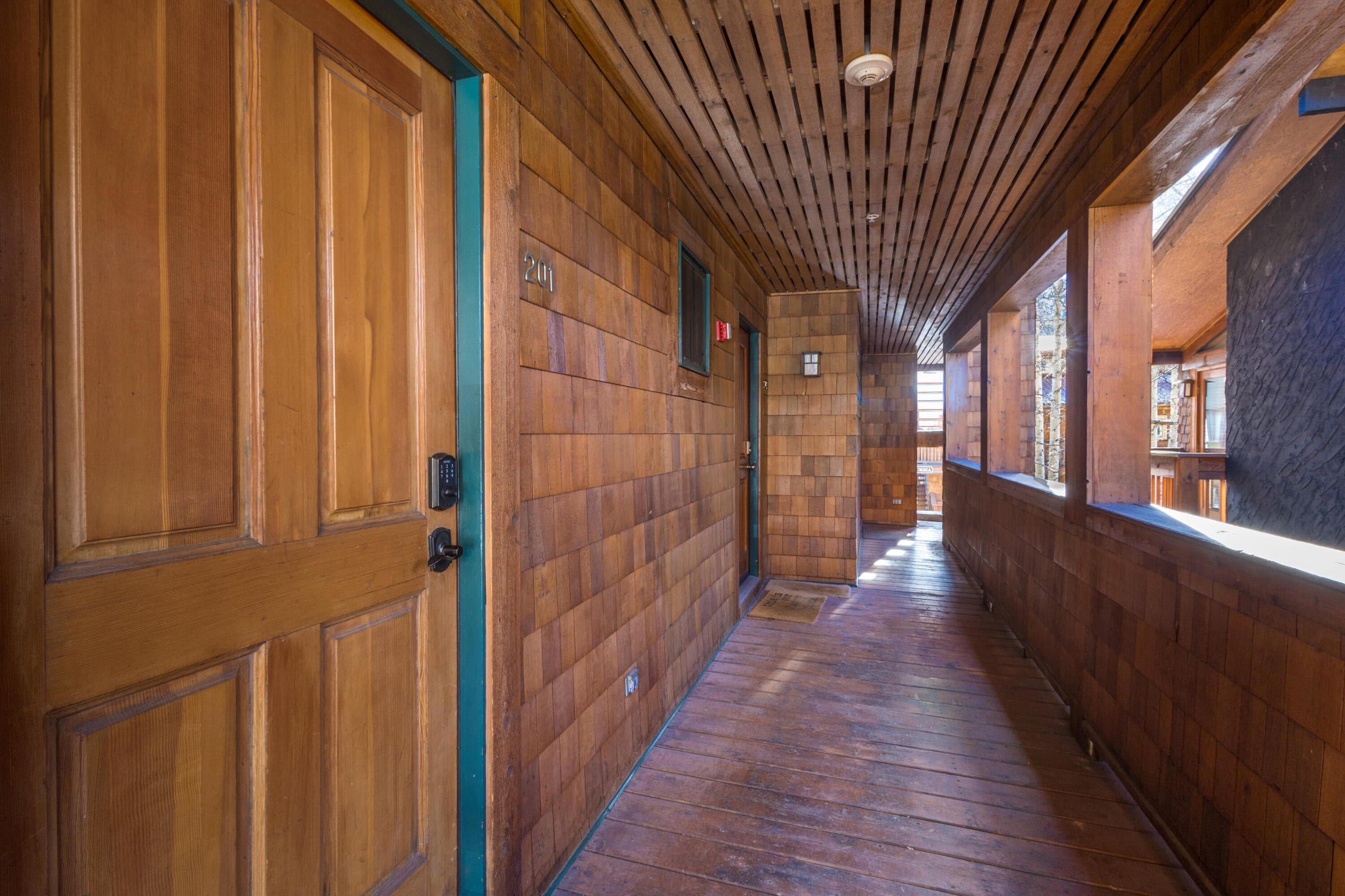 619 W Columbia Avenue D201 - Thumbnail 16