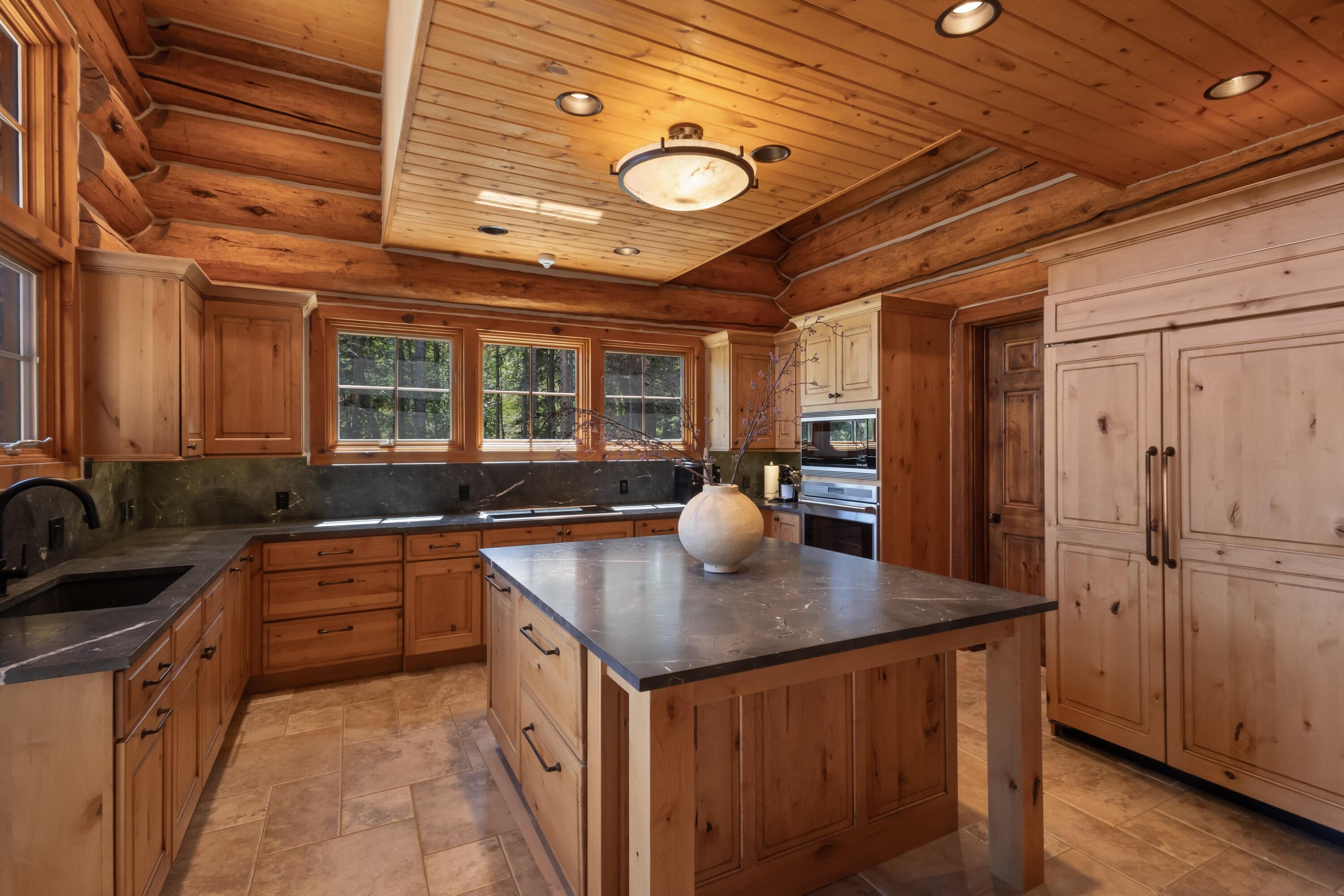 181 San Joaquin Road - Thumbnail 3