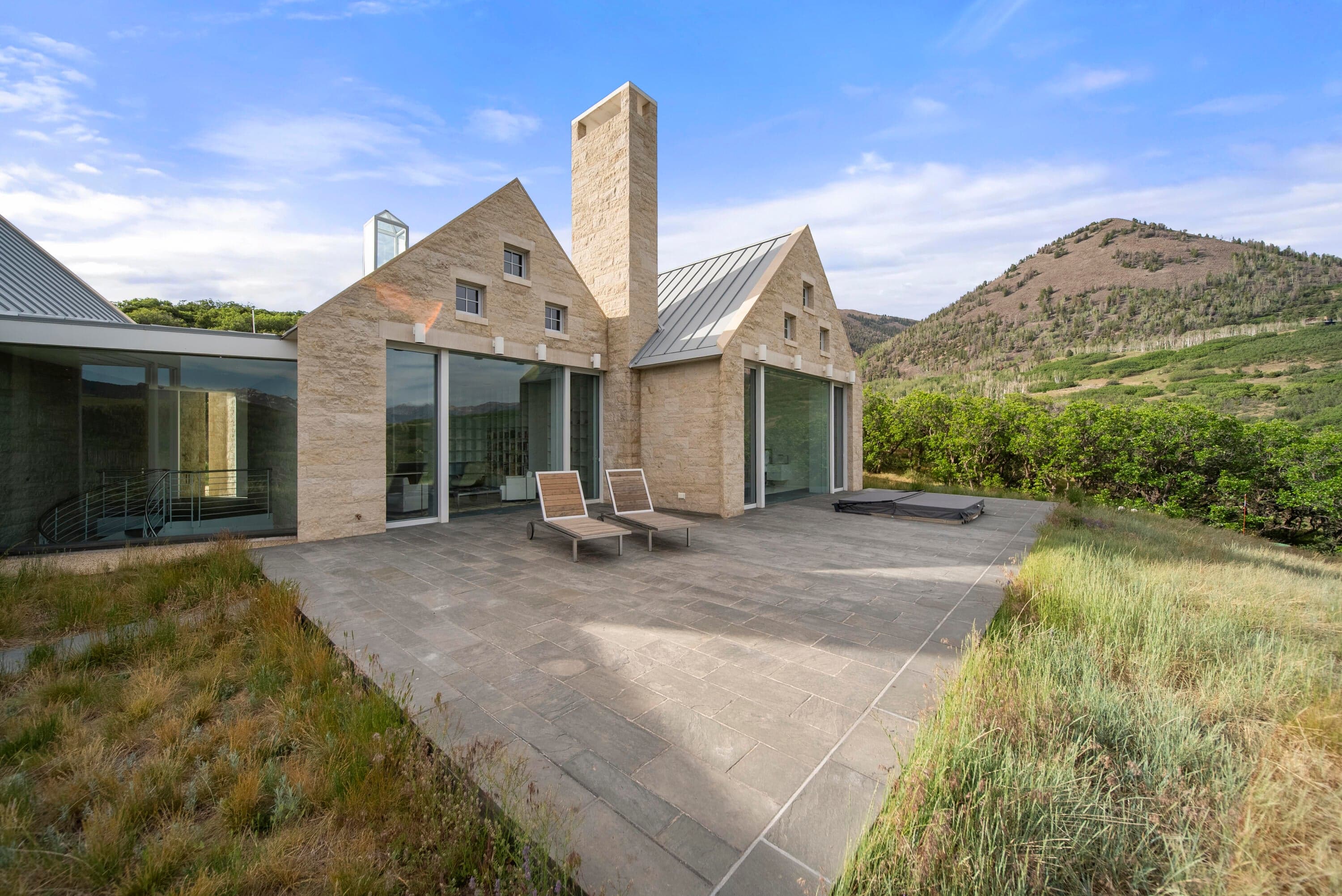 1068 Wilson Way - Thumbnail 18