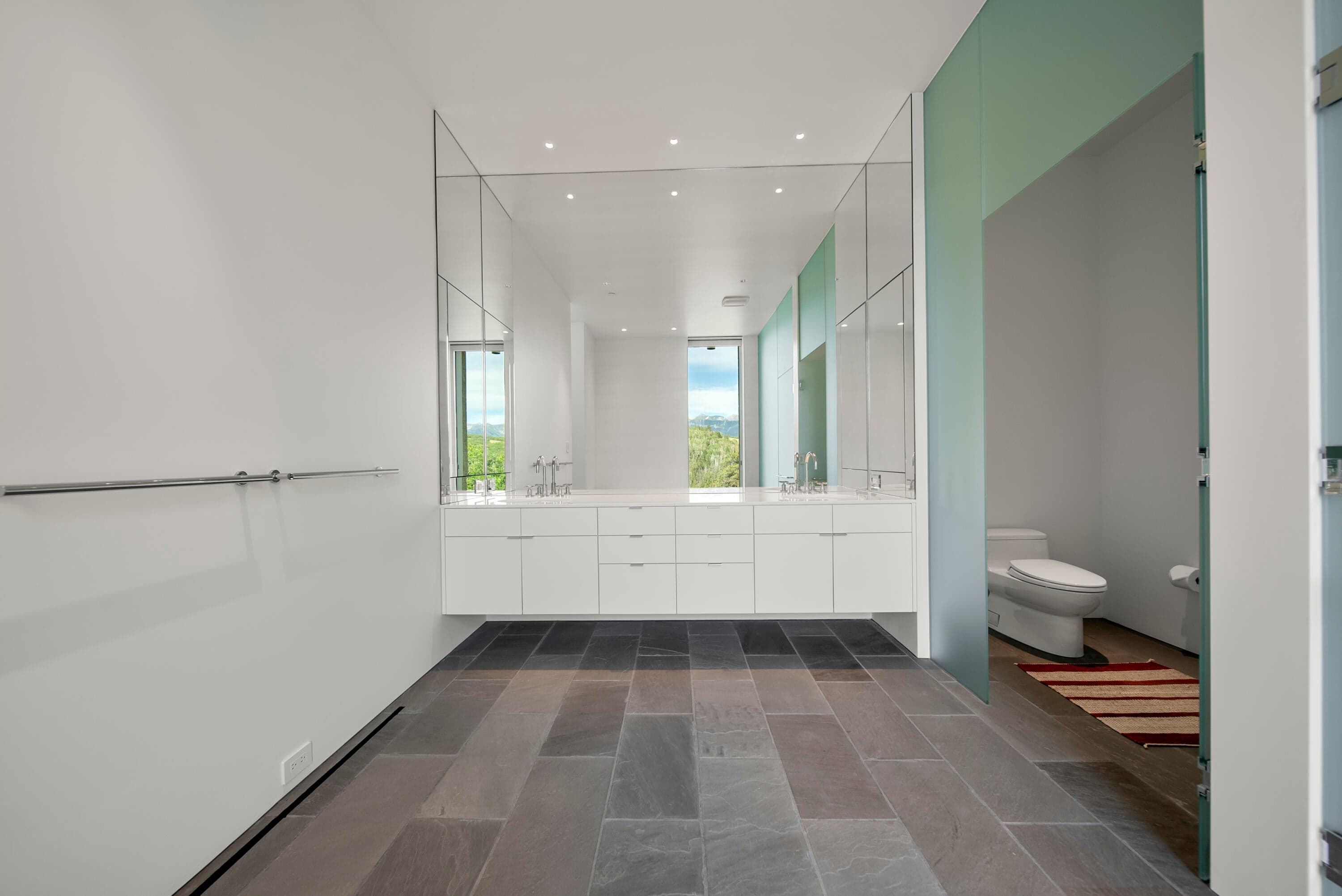 1068 Wilson Way - Thumbnail 15