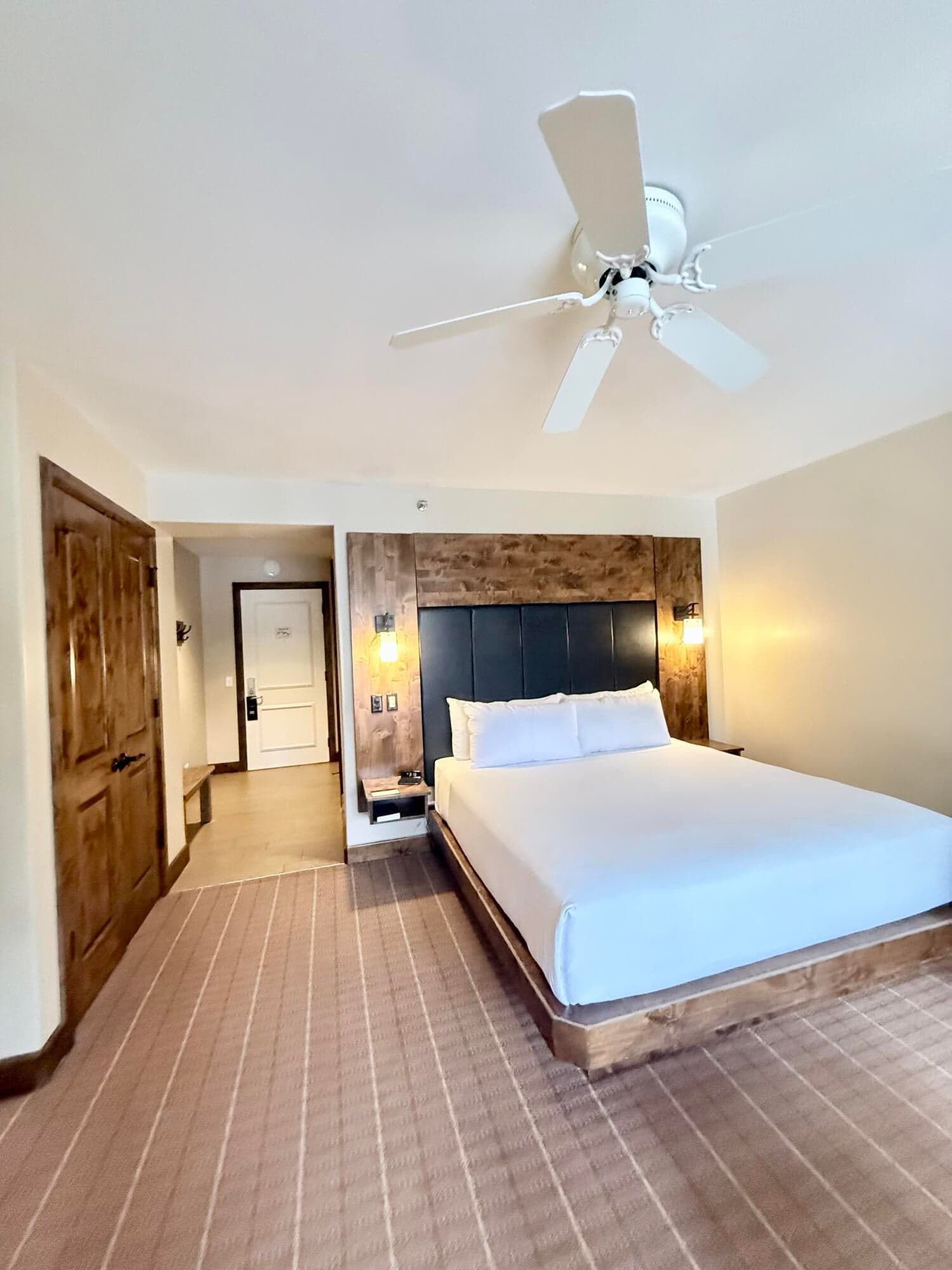 136 Country Club Drive 443 - Thumbnail 15