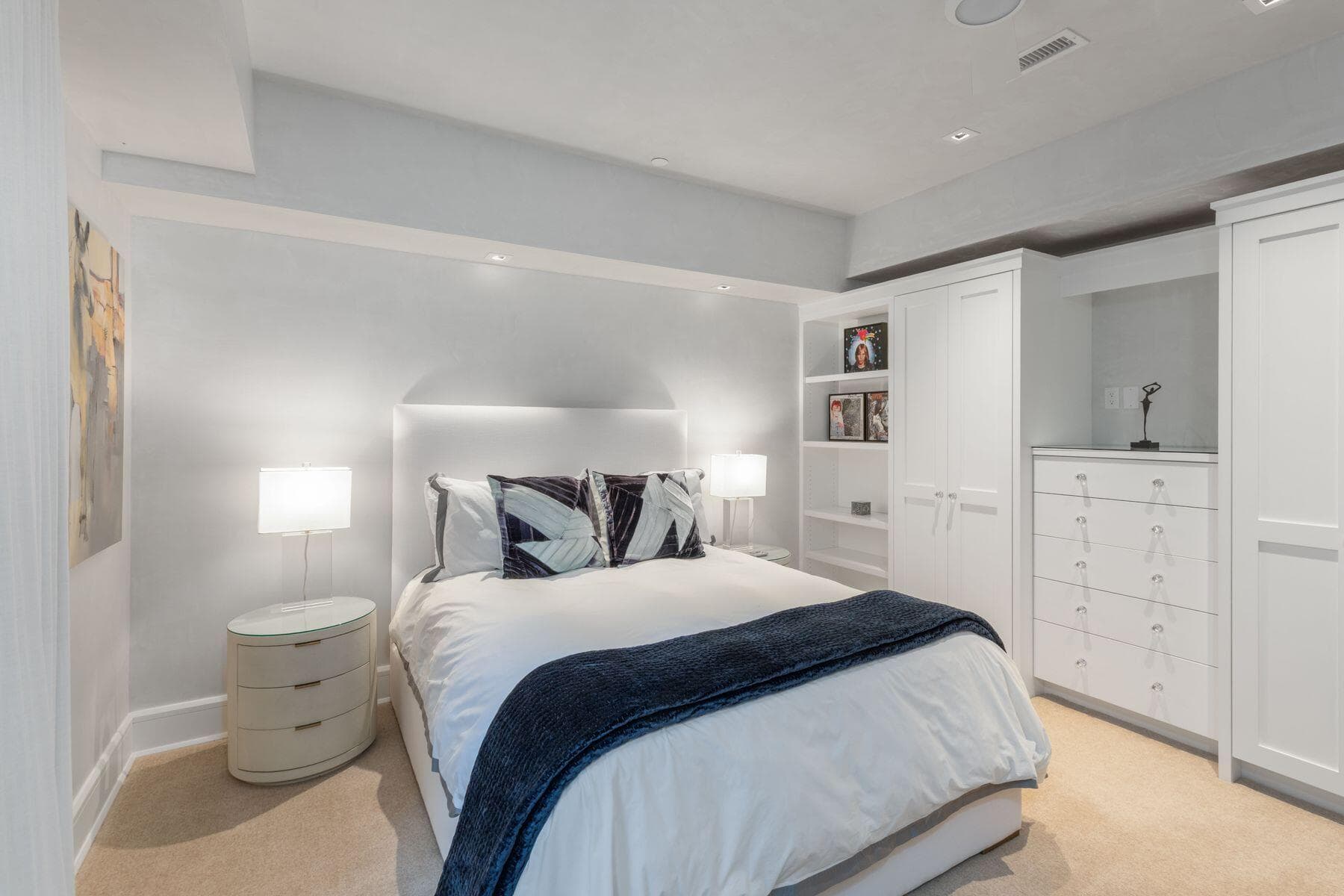 225 S Oak Street B - Thumbnail 14