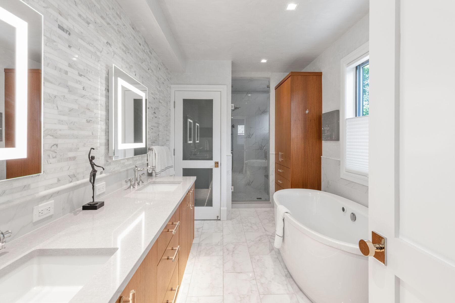 225 S Oak Street B - Thumbnail 13