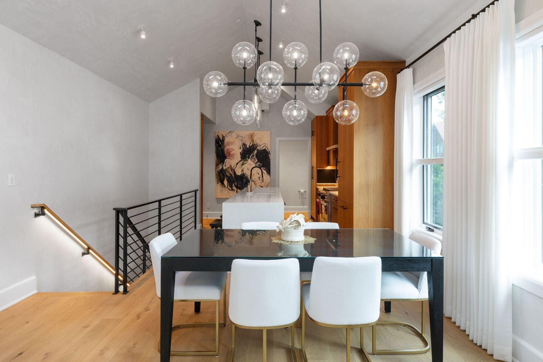 225 S Oak Street B - Thumbnail 9