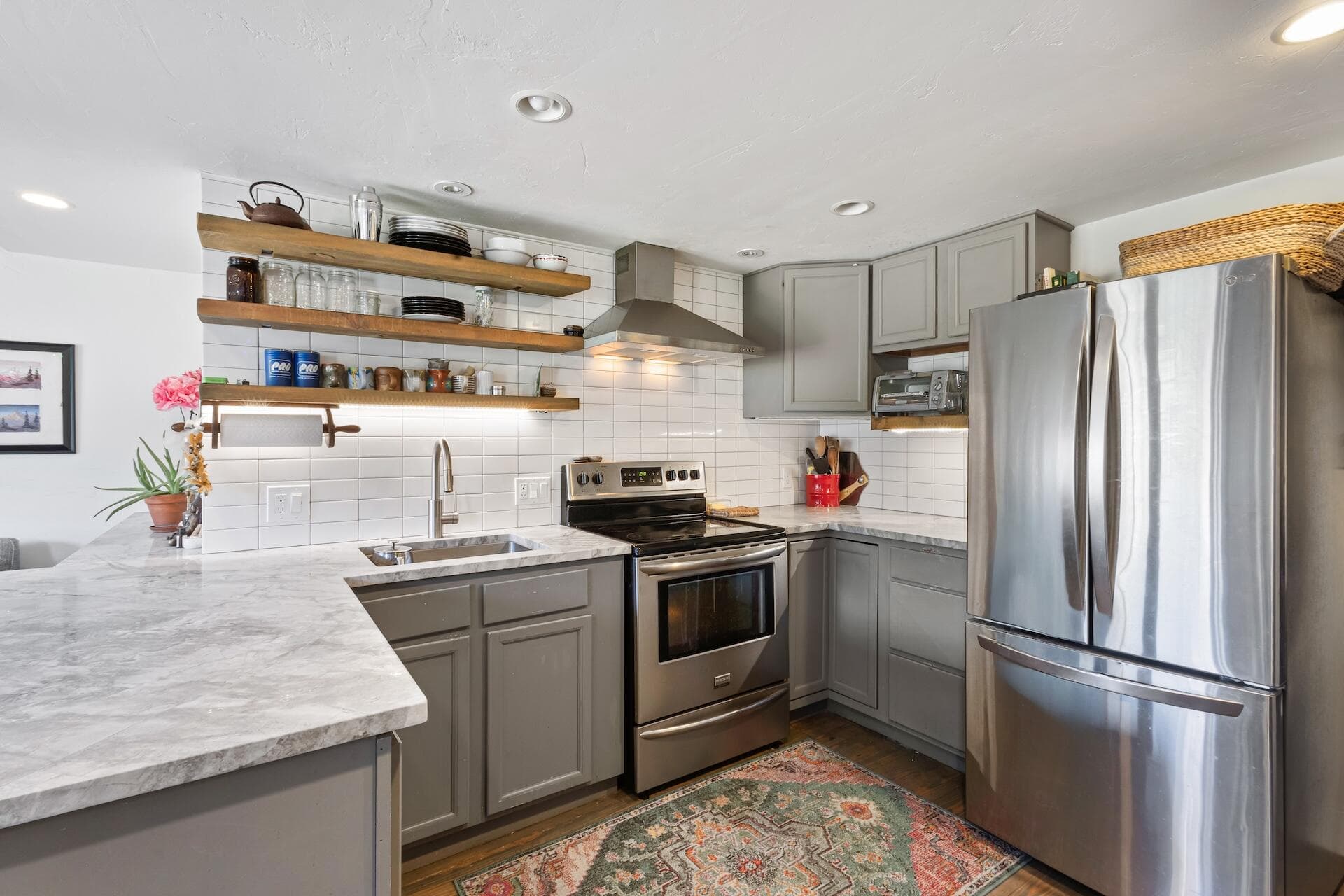 35 Pilot Knob Lane 302
